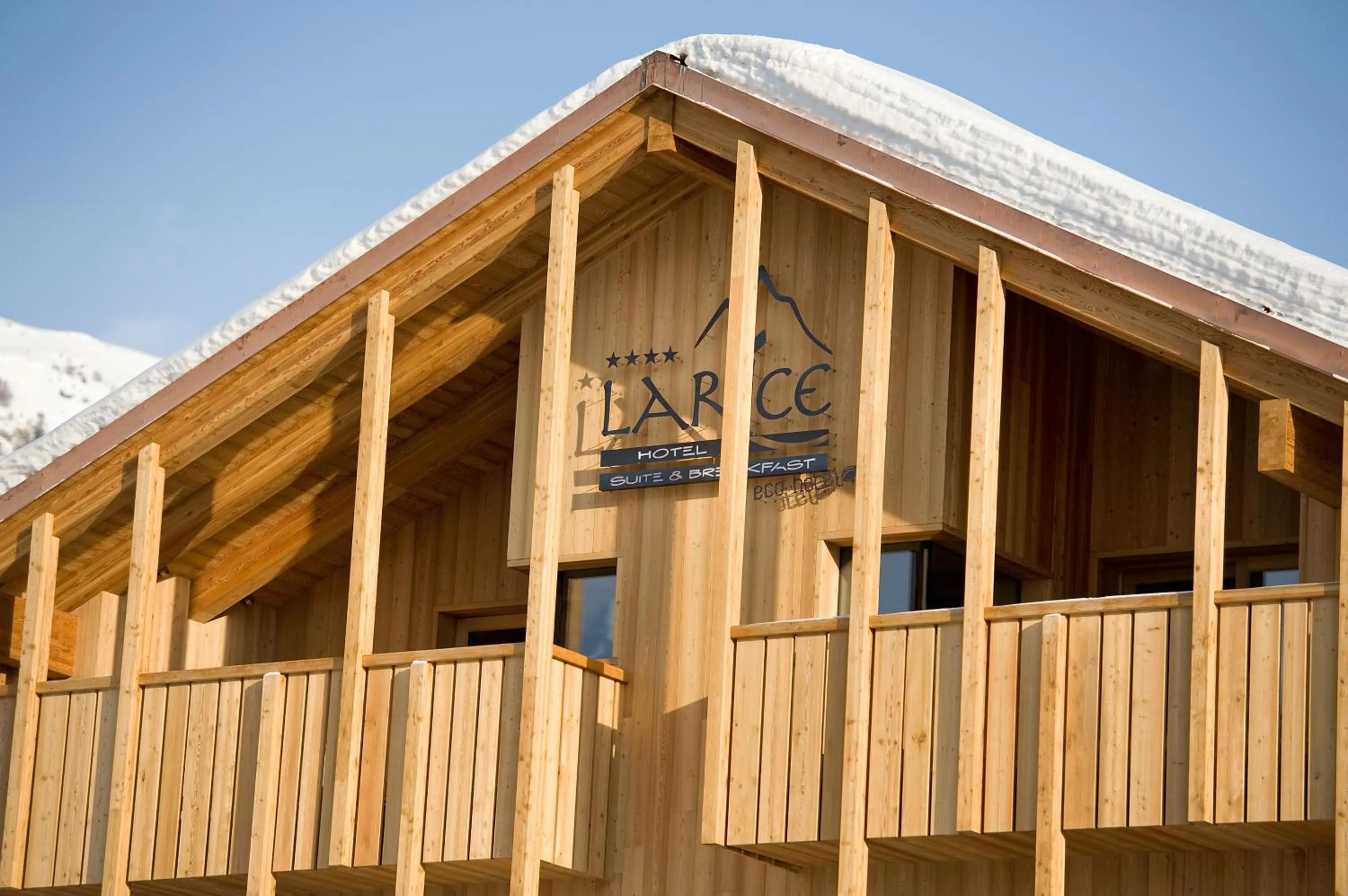 Facade/entrance in Hotel Larice