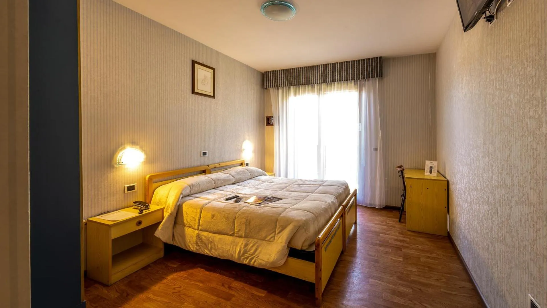 Bed in Hotel Club Funivia