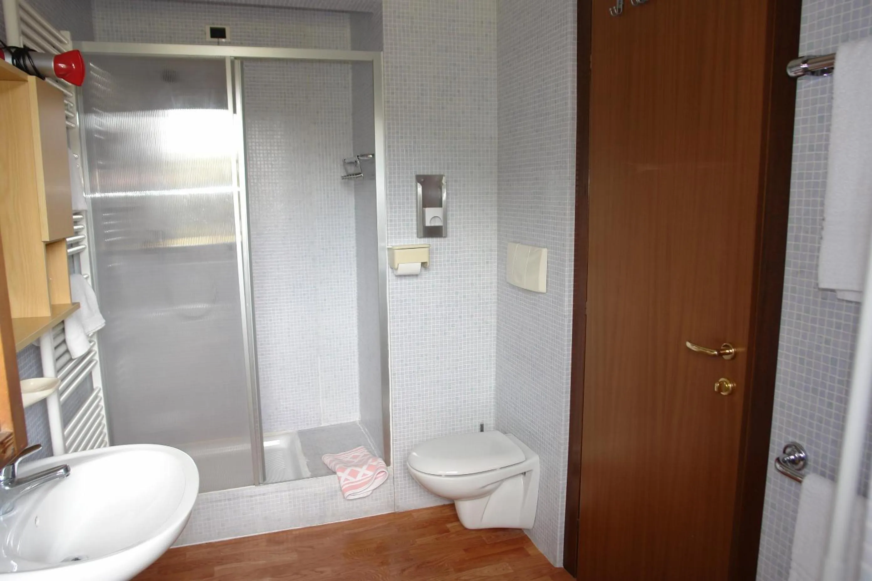 Bathroom in Hotel Club Funivia