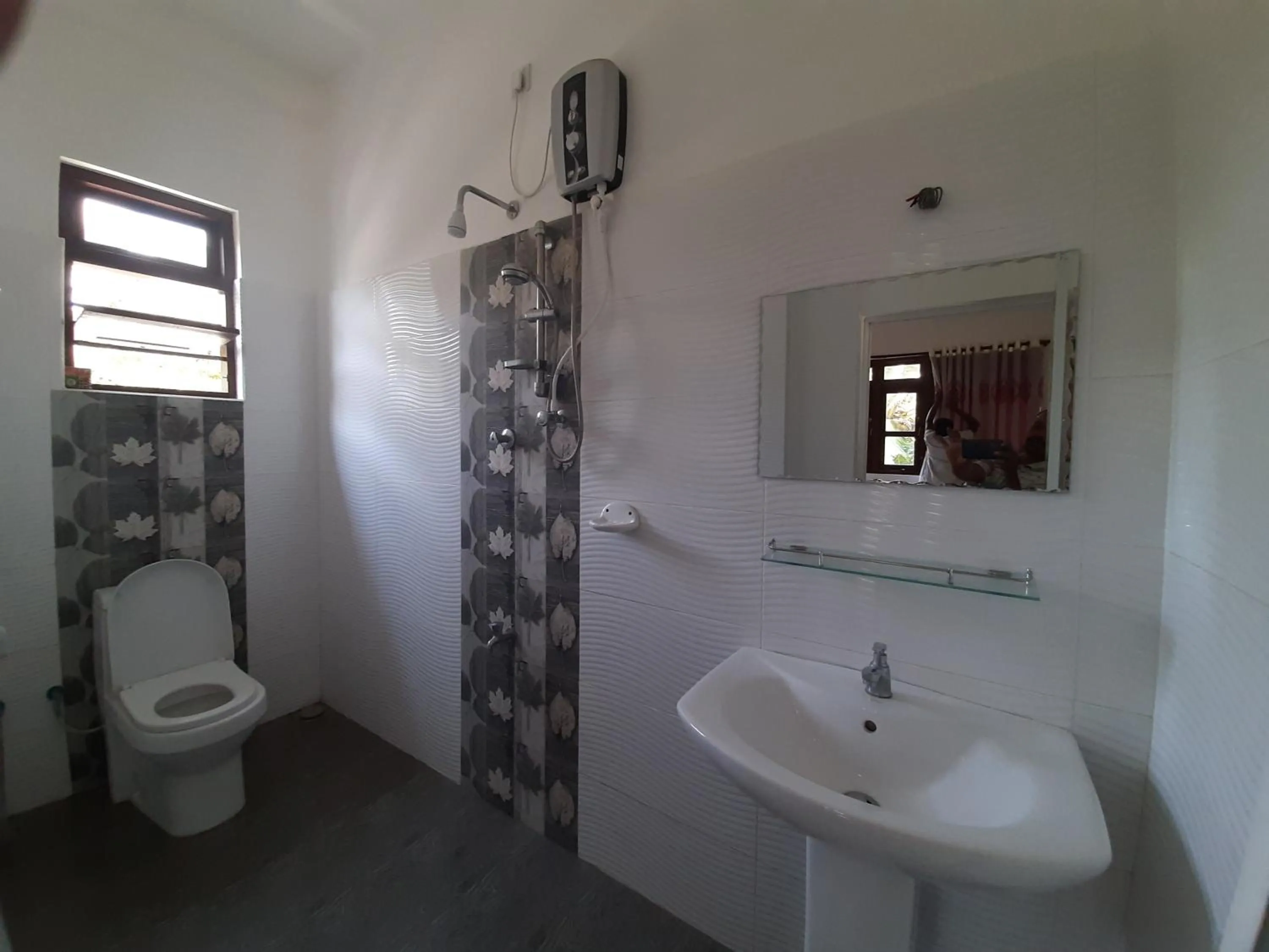 Bathroom in Lavender Home Yala Safari