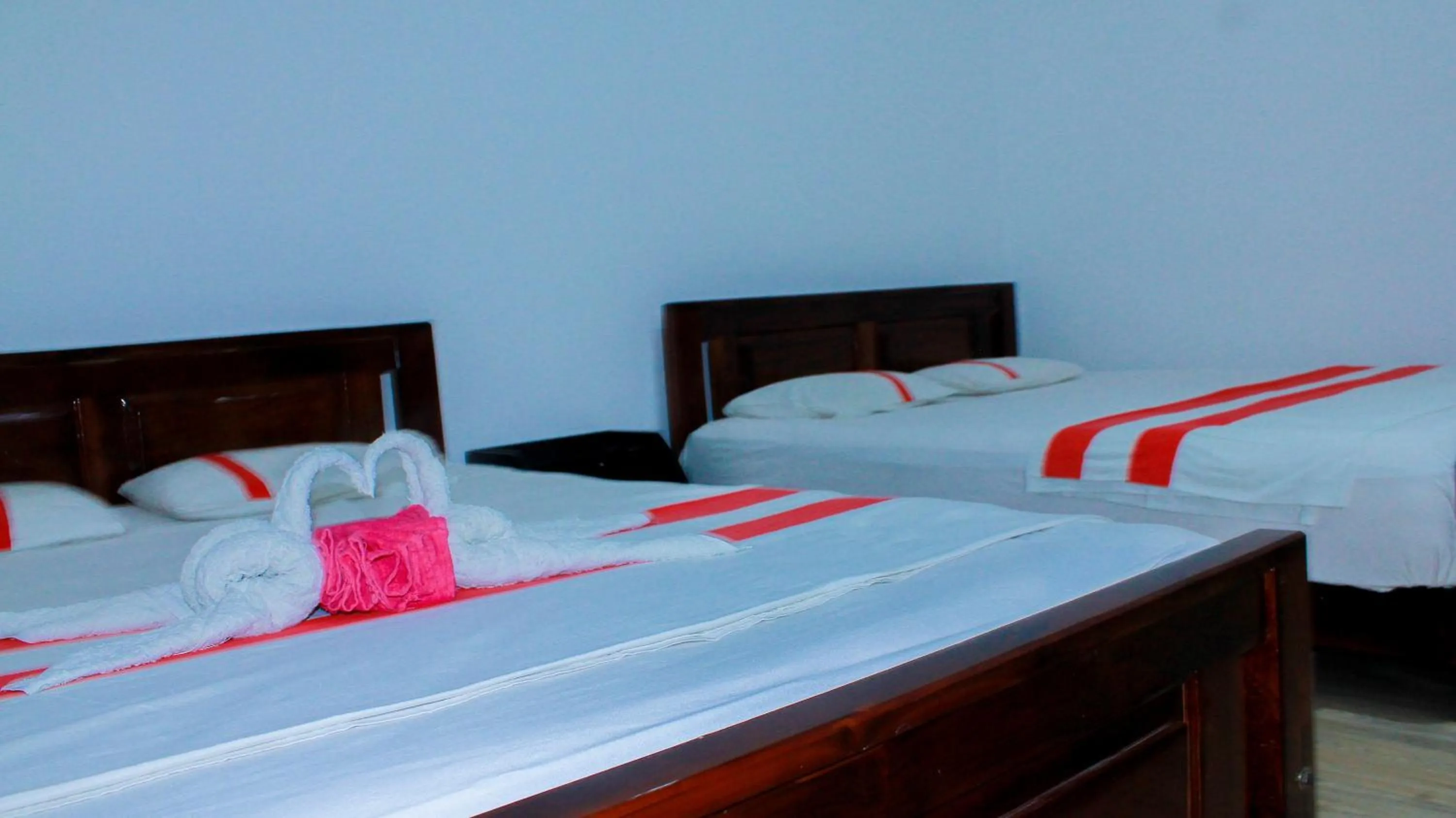 Bed in Lavender Home Yala Safari