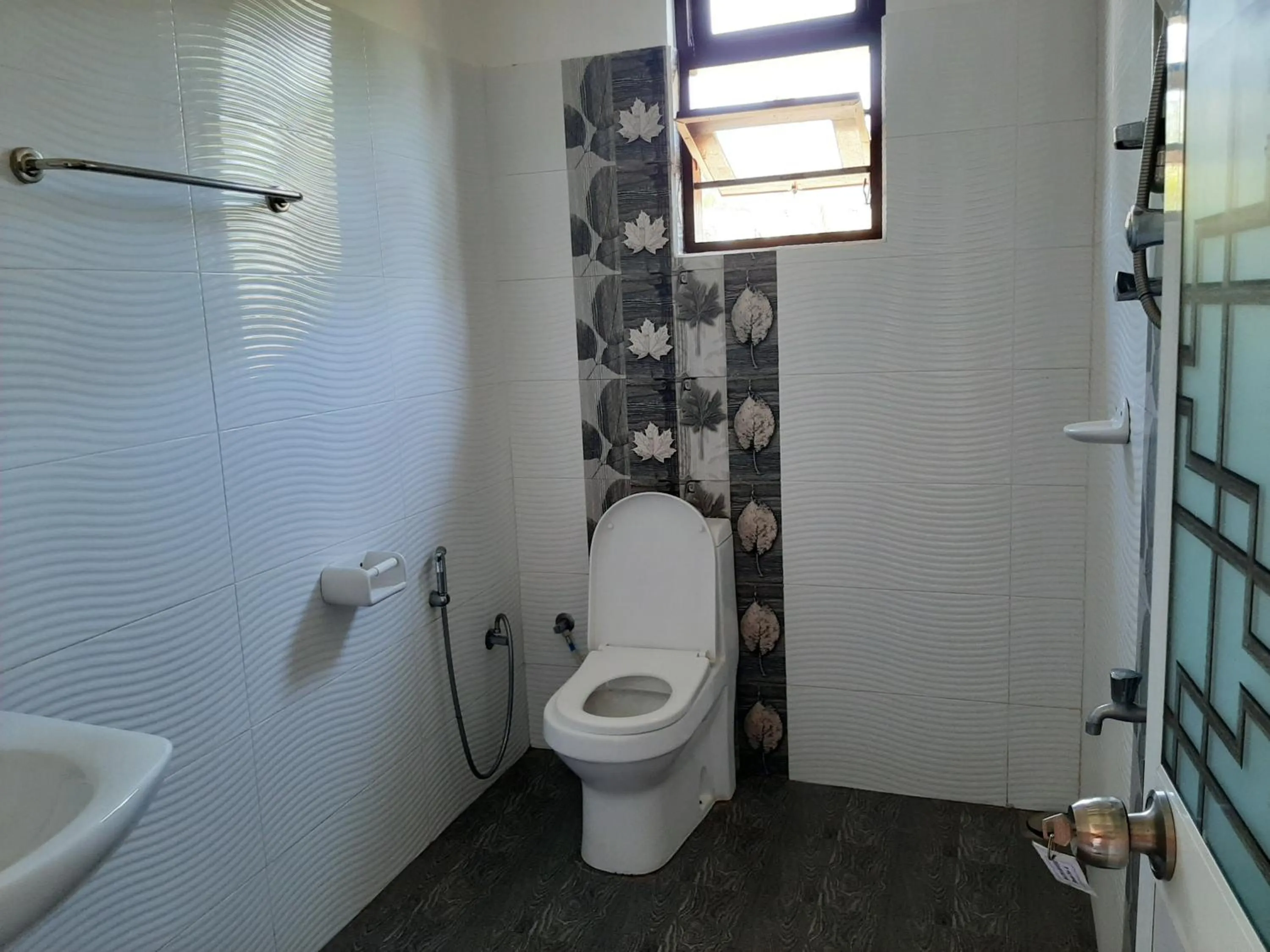 Bathroom in Lavender Home Yala Safari