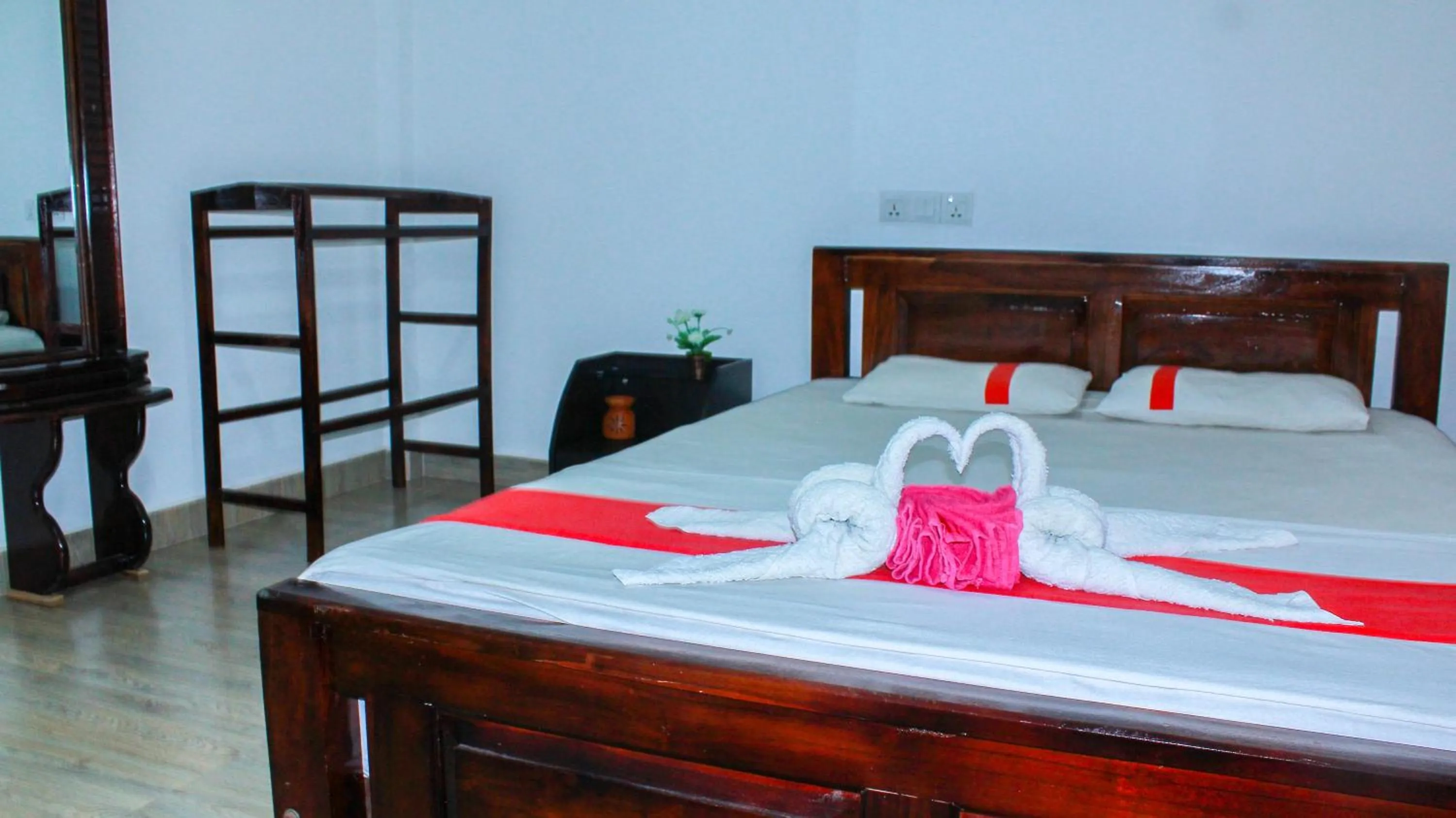 Bed in Lavender Home Yala Safari