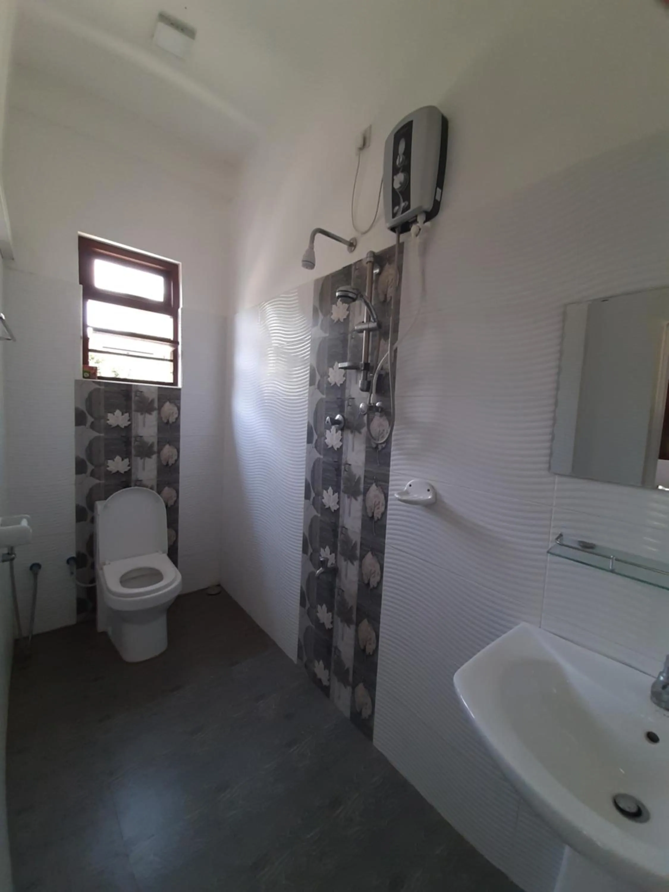 Bathroom in Lavender Home Yala Safari