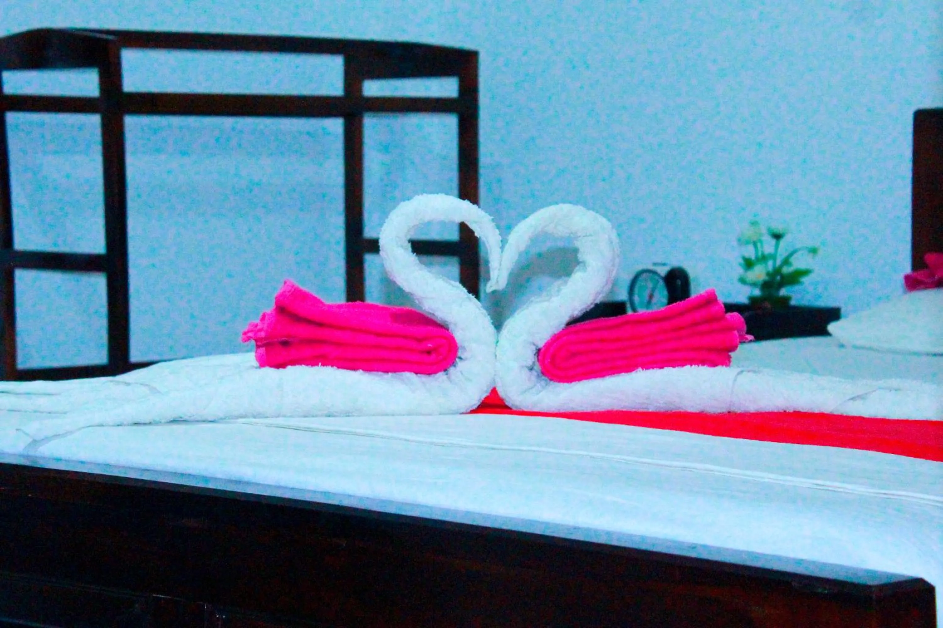 Bed in Lavender Home Yala Safari