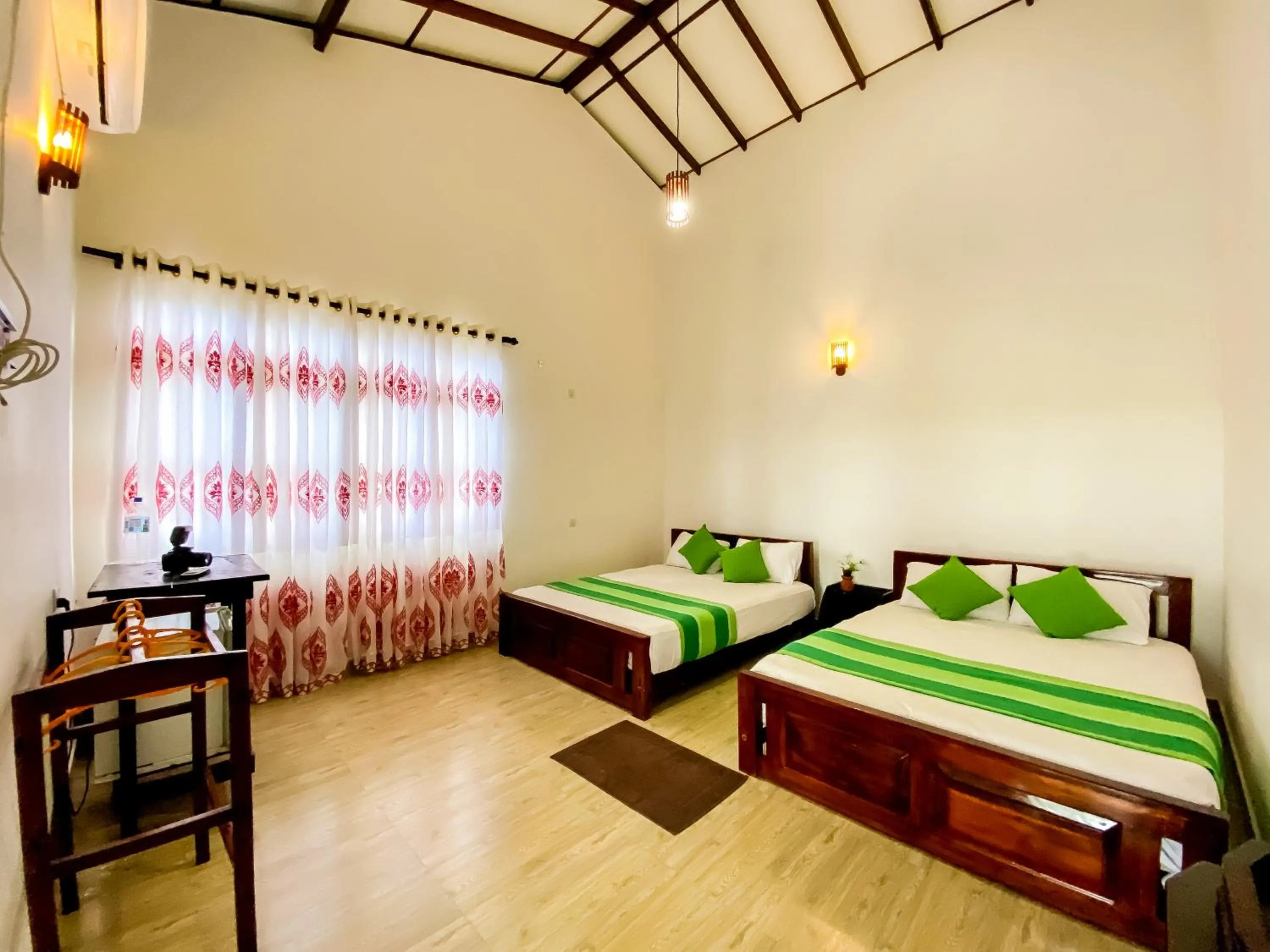 Bed in Lavender Home Yala Safari