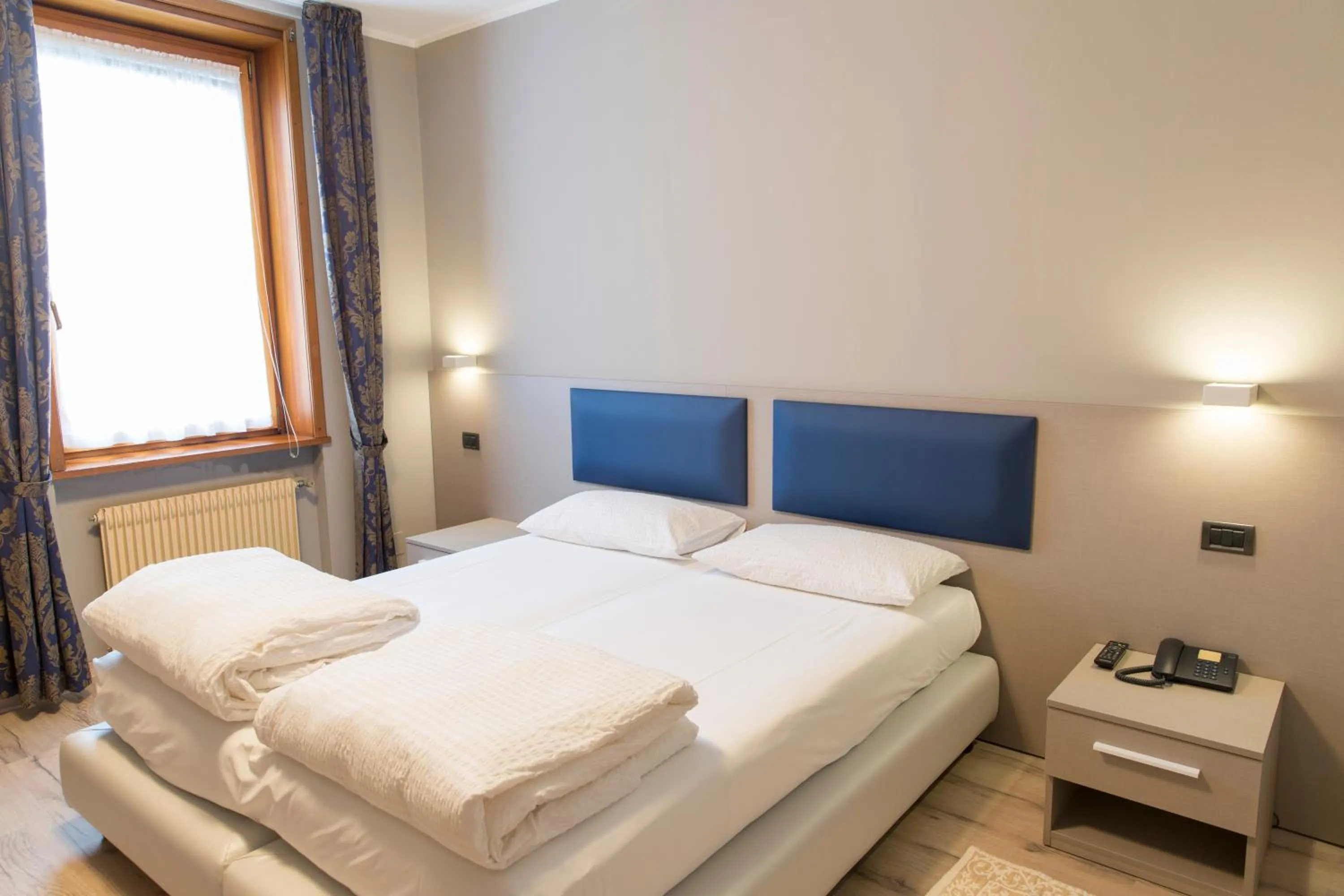 Bedroom, Bed in Albergo Montenegro