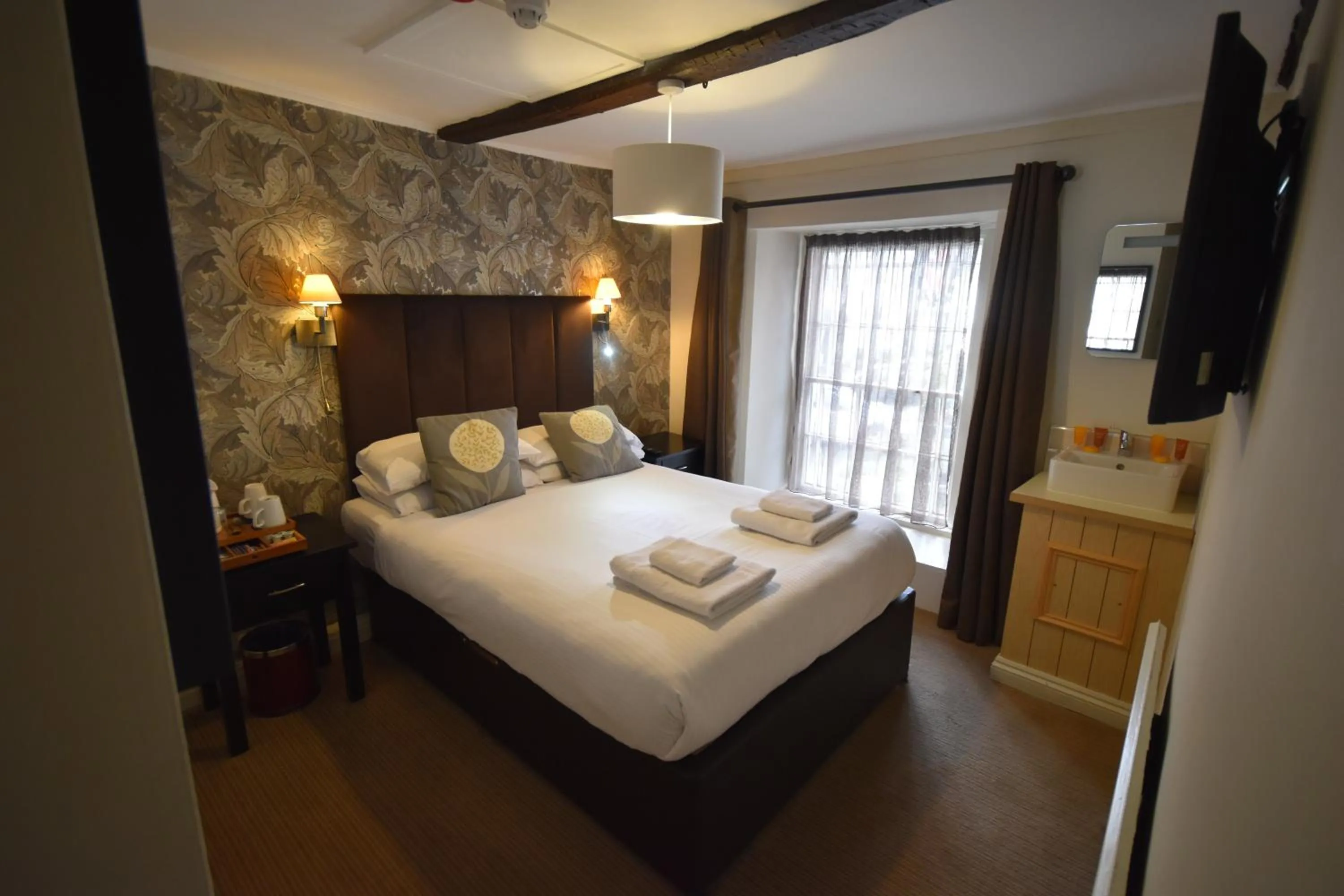 Bed in Red Lion Inn