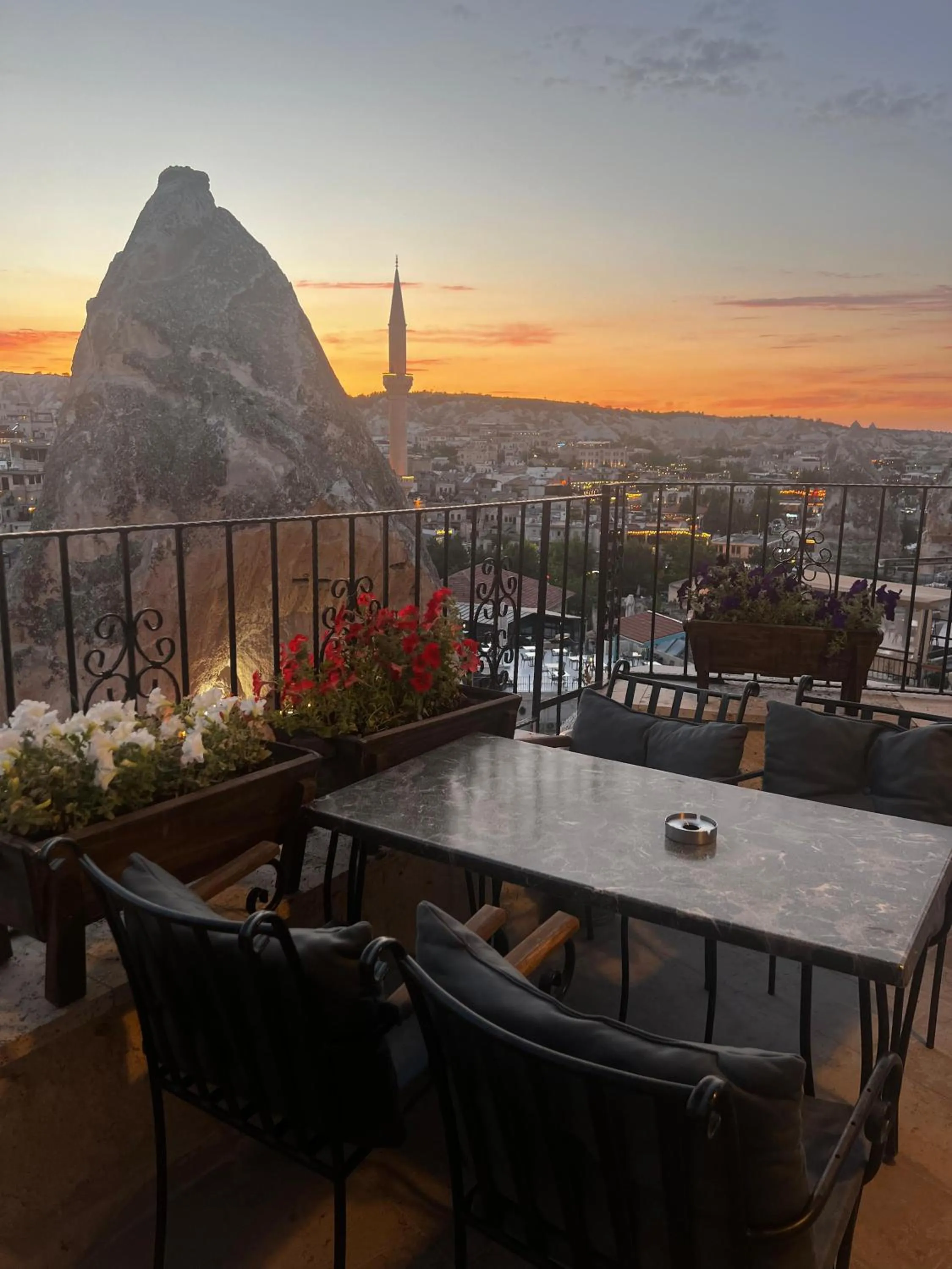 Natural landscape in Castle Cave Hotel