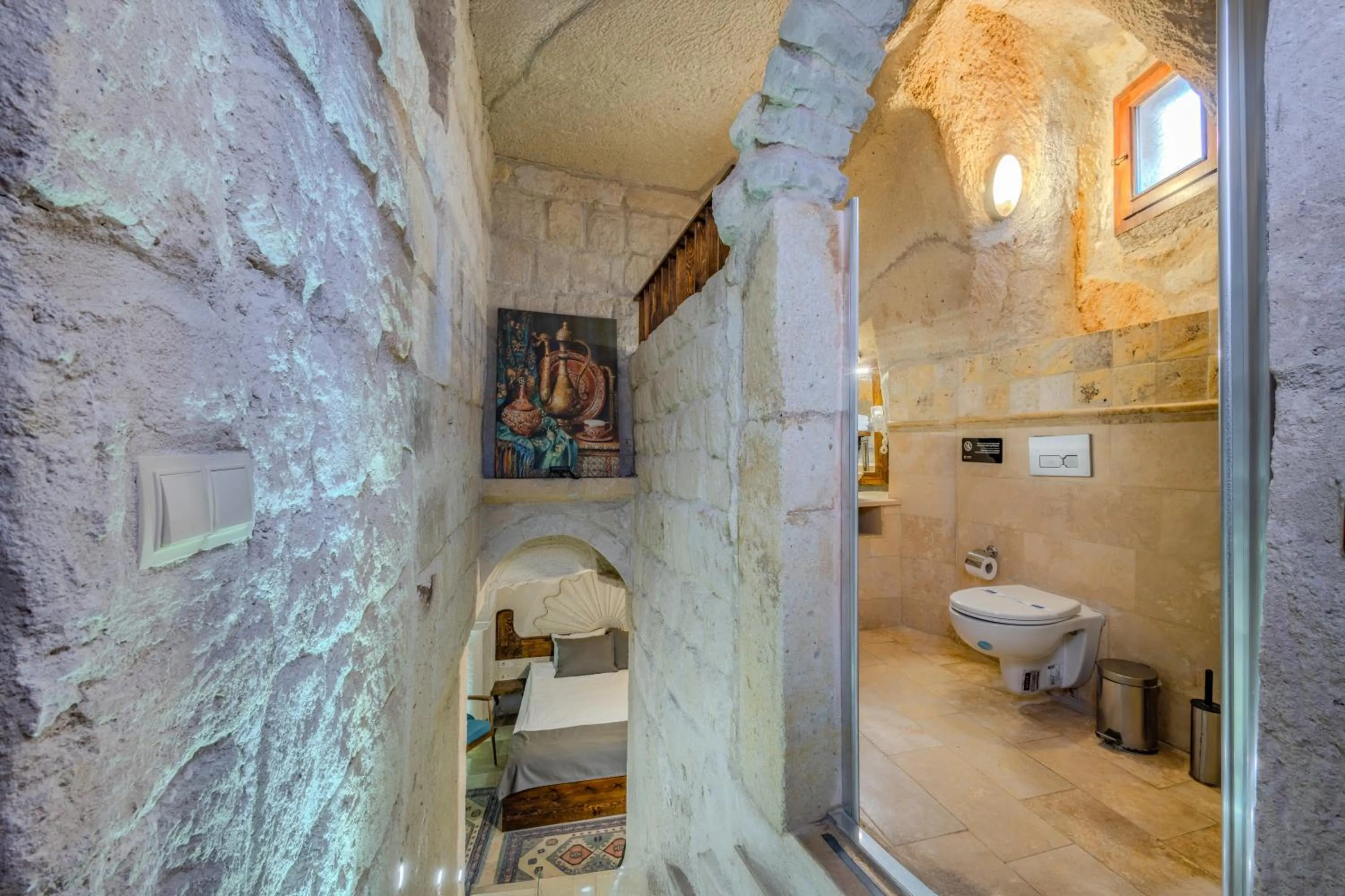 Bathroom in Castle Cave Hotel