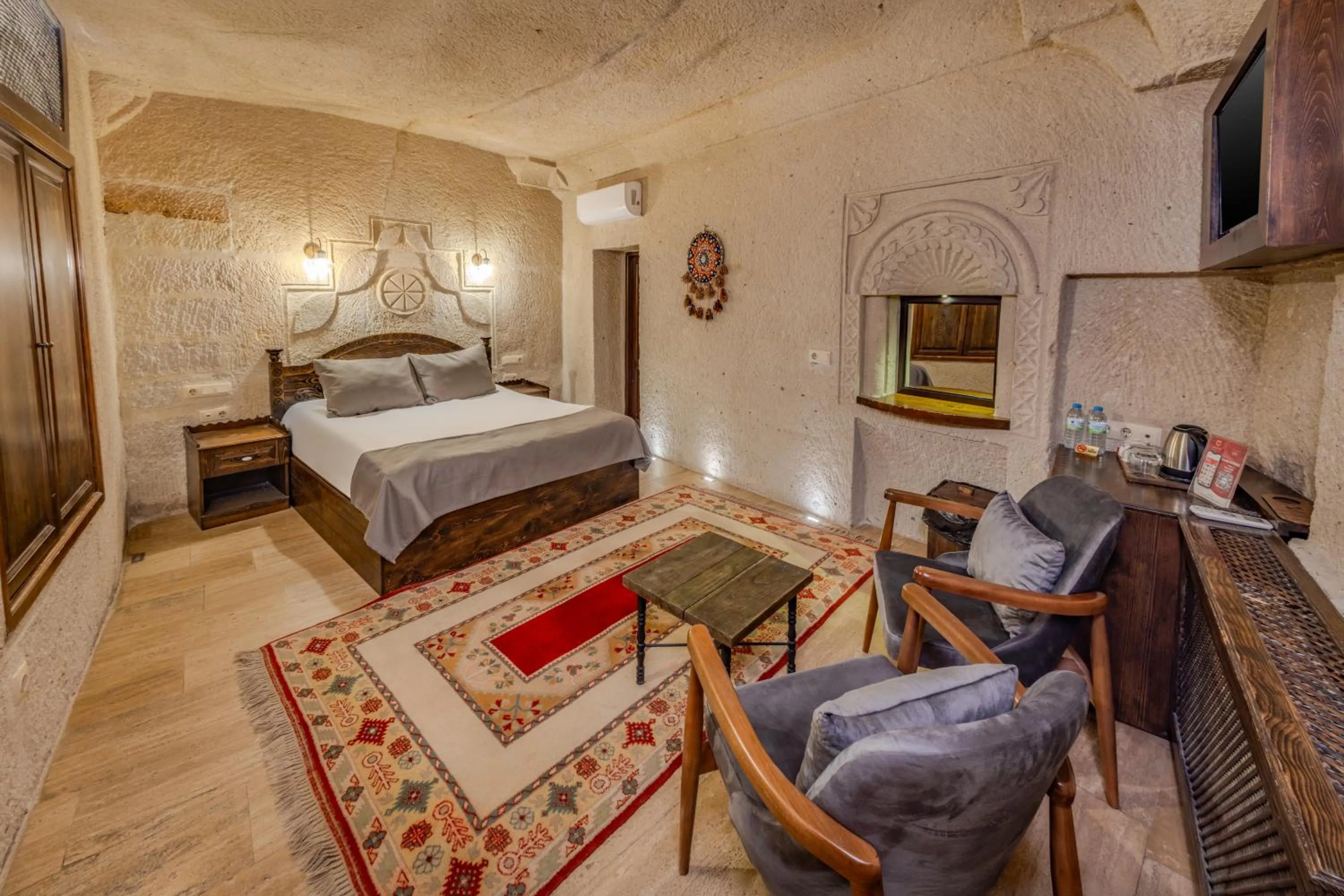 Bed in Castle Cave Hotel