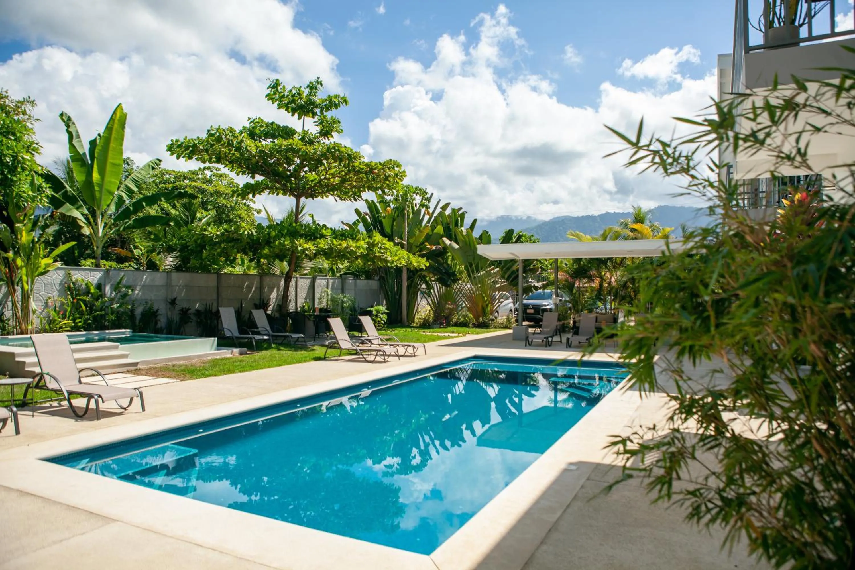 Swimming pool in Uvita Paradise