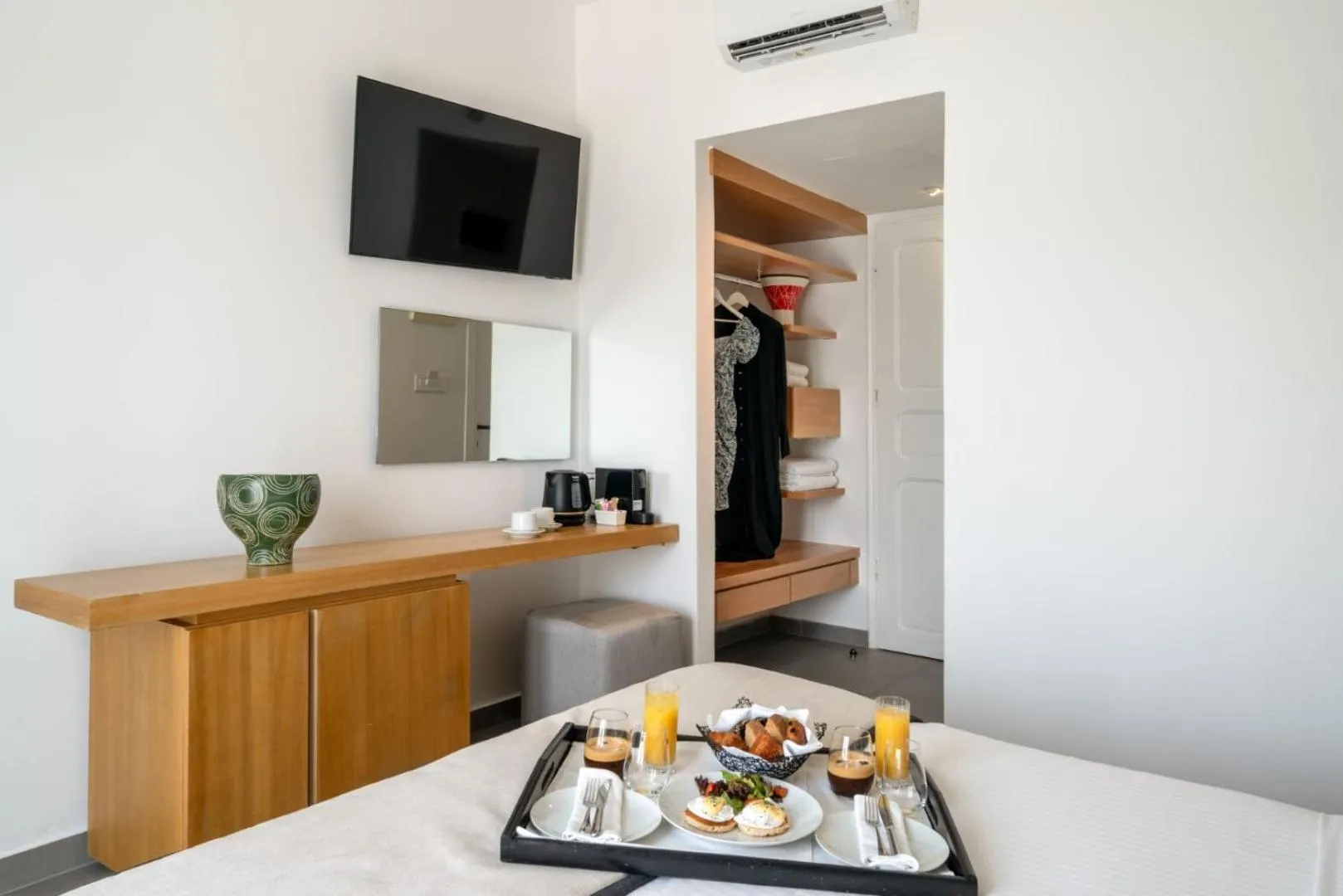 Decorative detail in Silver Beach