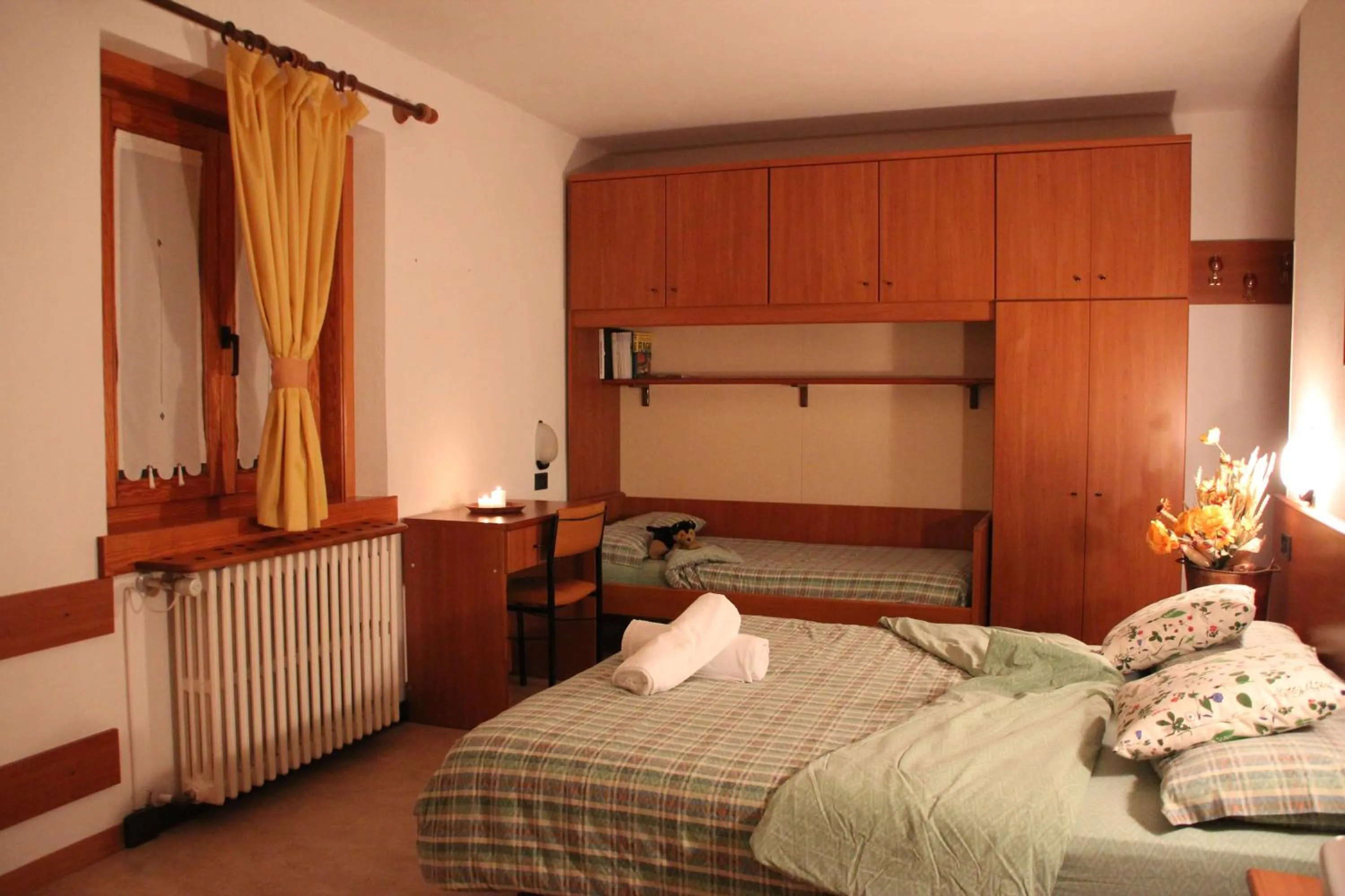 Bed in Albergo Bucaneve