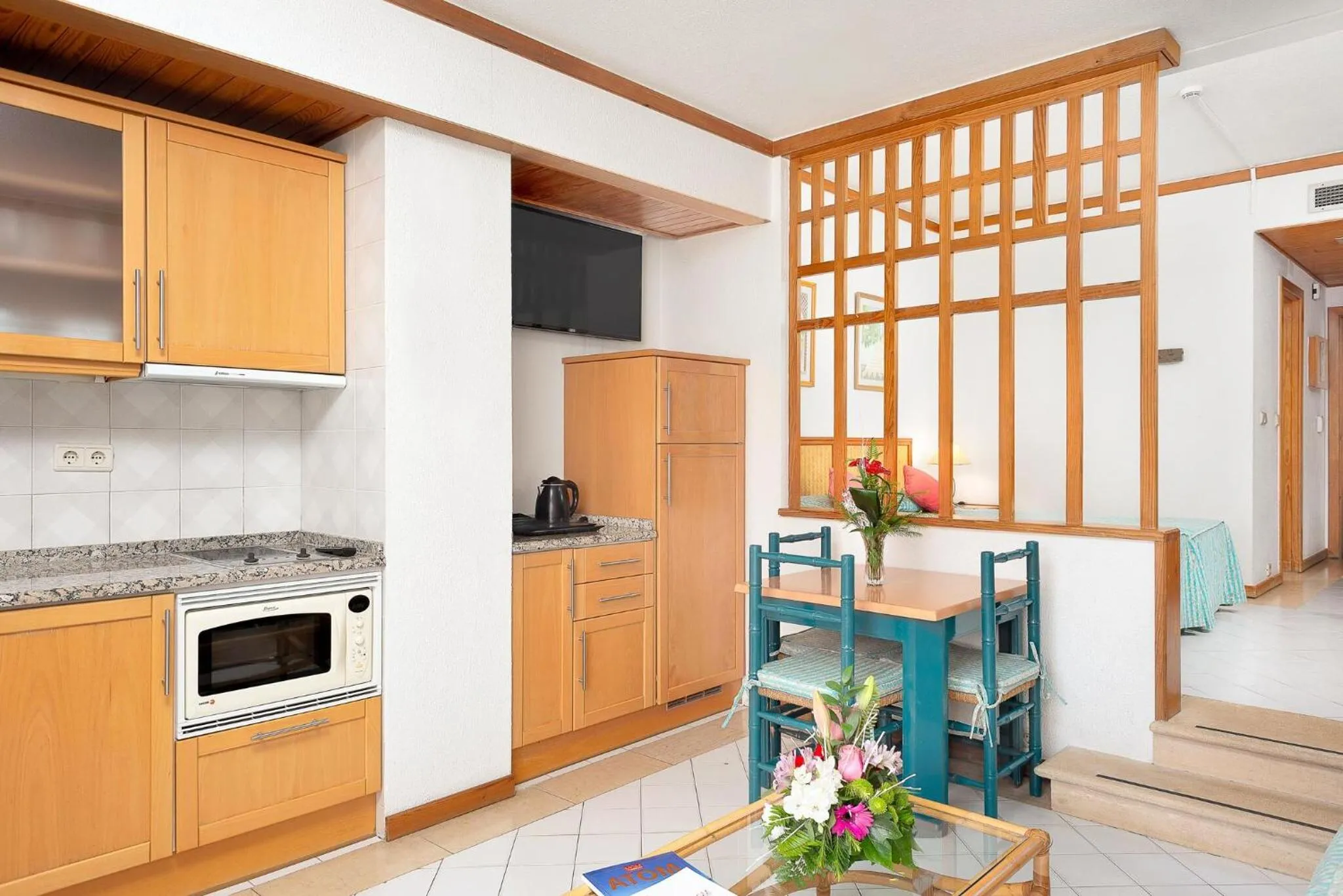 Kitchen or kitchenette in Muthu Oura Praia Hotel
