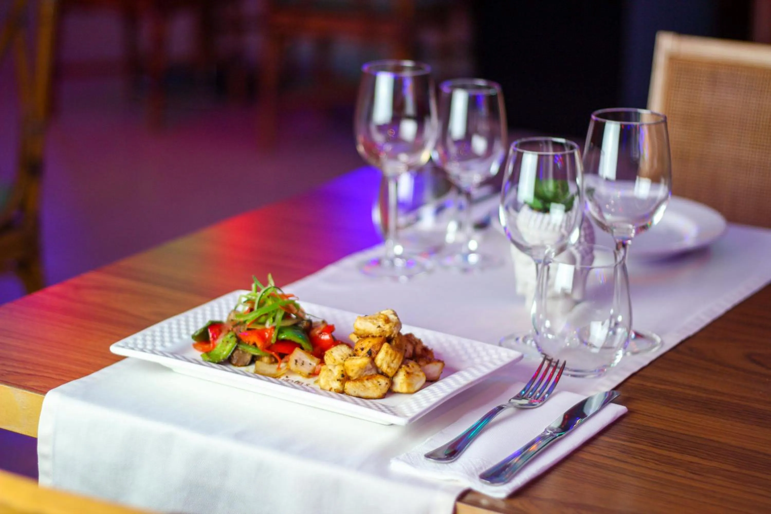 Restaurant/places to eat in Muthu Oura Praia Hotel