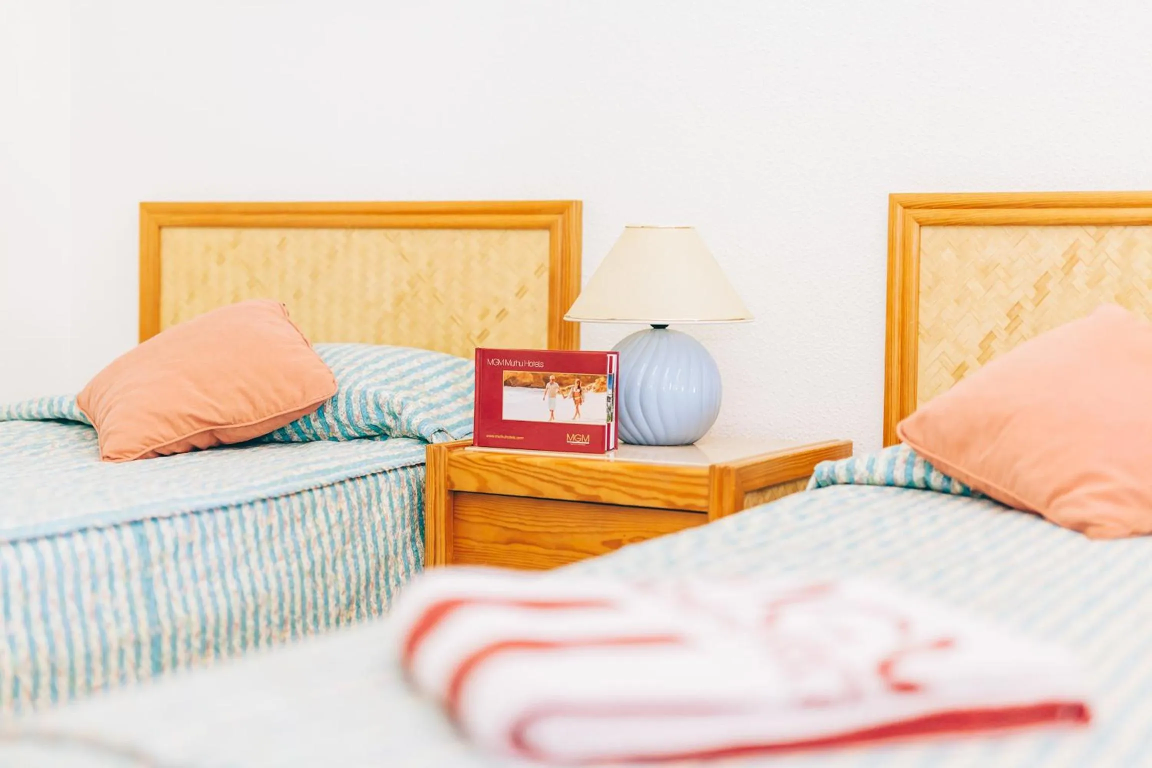 Bedroom, Bed in Muthu Oura Praia Hotel
