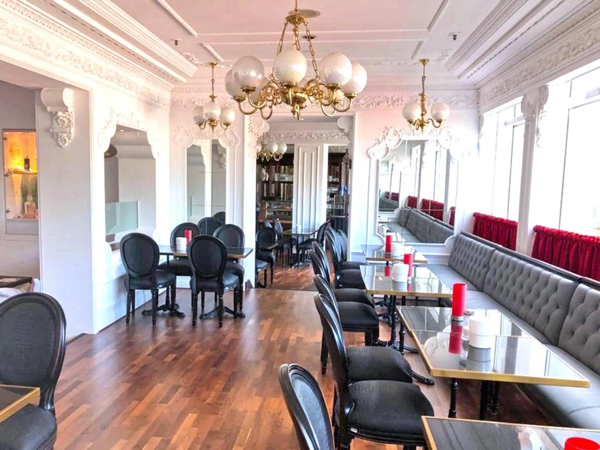 Restaurant/places to eat in DORMERO Hotel Stuttgart