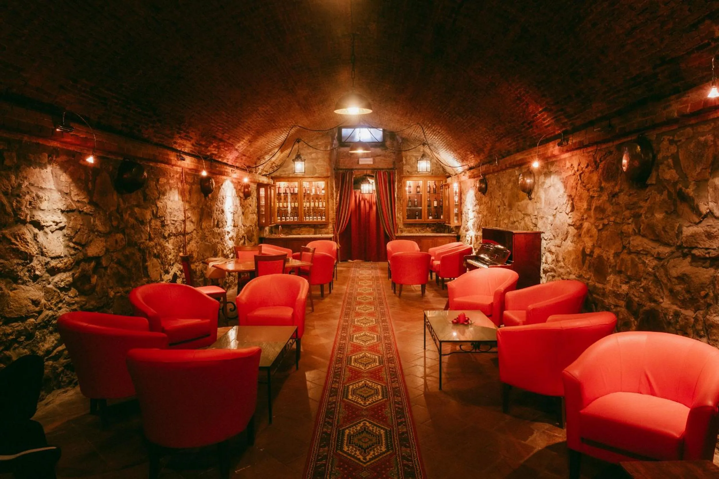 Restaurant/places to eat in La Piazza di San Donato