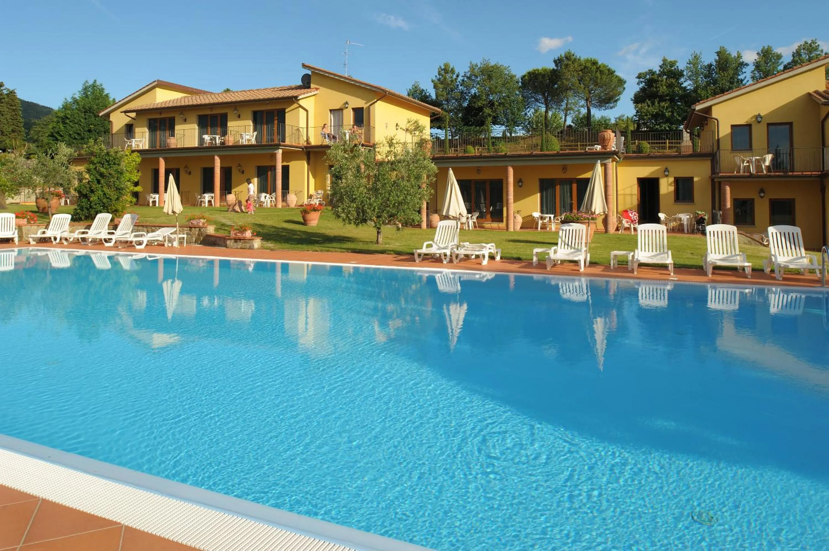 Swimming pool in La Piazza di San Donato