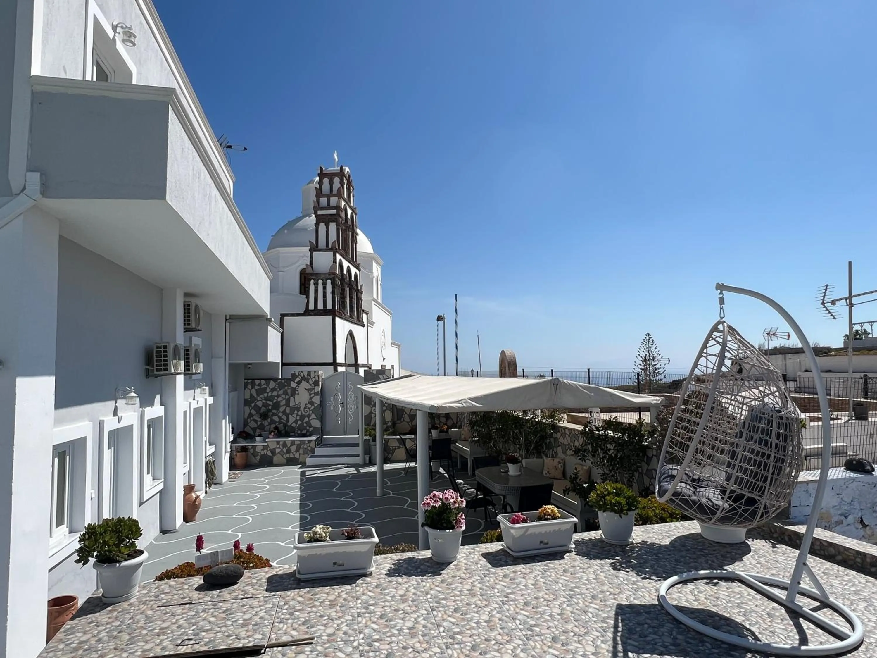 Facade/entrance in Villa Pavlina