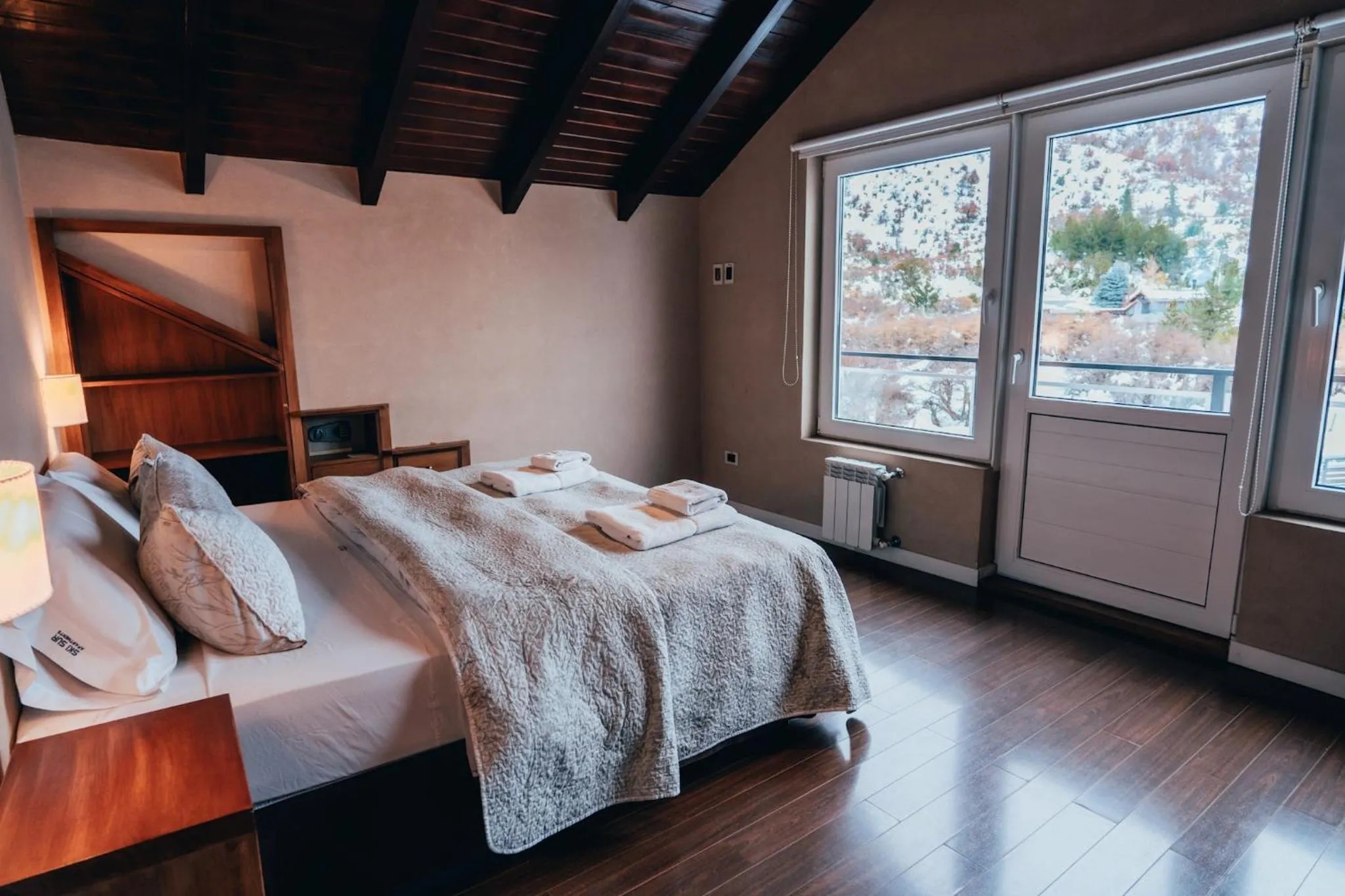 Bedroom, Bed in Ski Sur Apartments