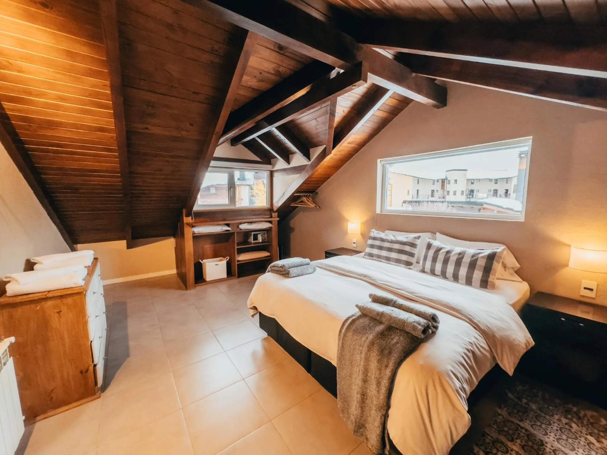 Bedroom, Bed in Ski Sur Apartments