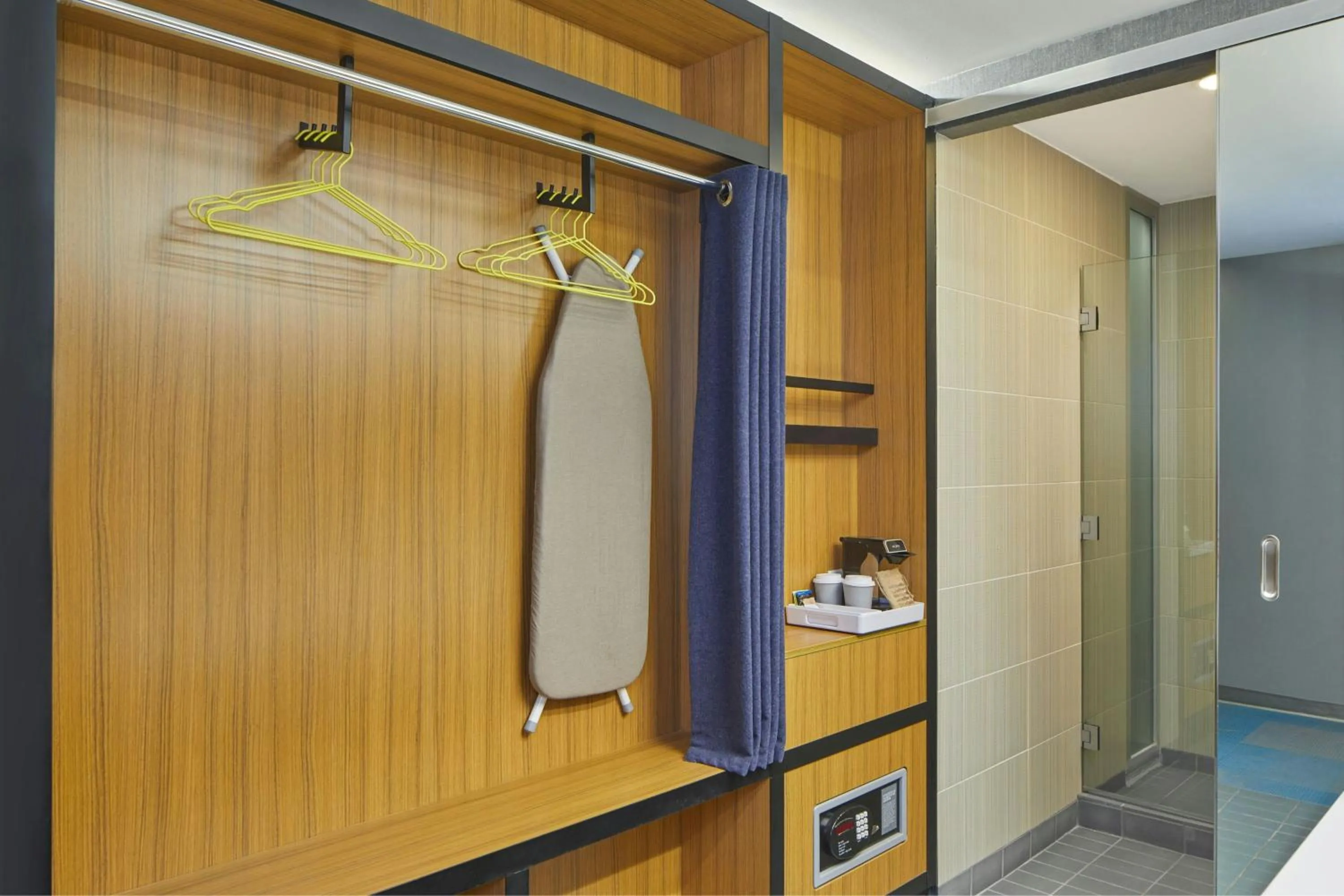 Photo of the whole room in Aloft Austin at The Domain