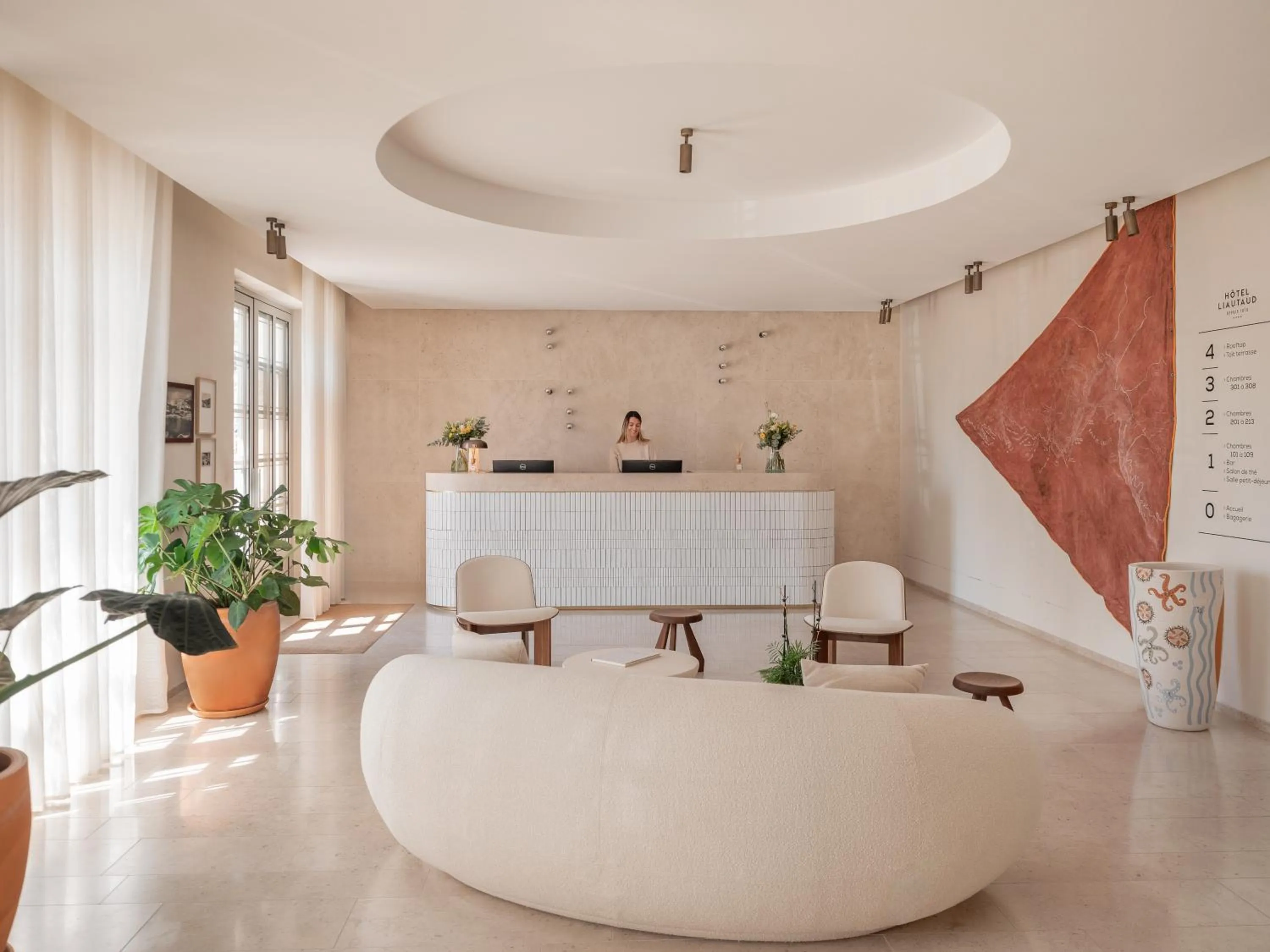 Lobby or reception in Hôtel Liautaud Cassis