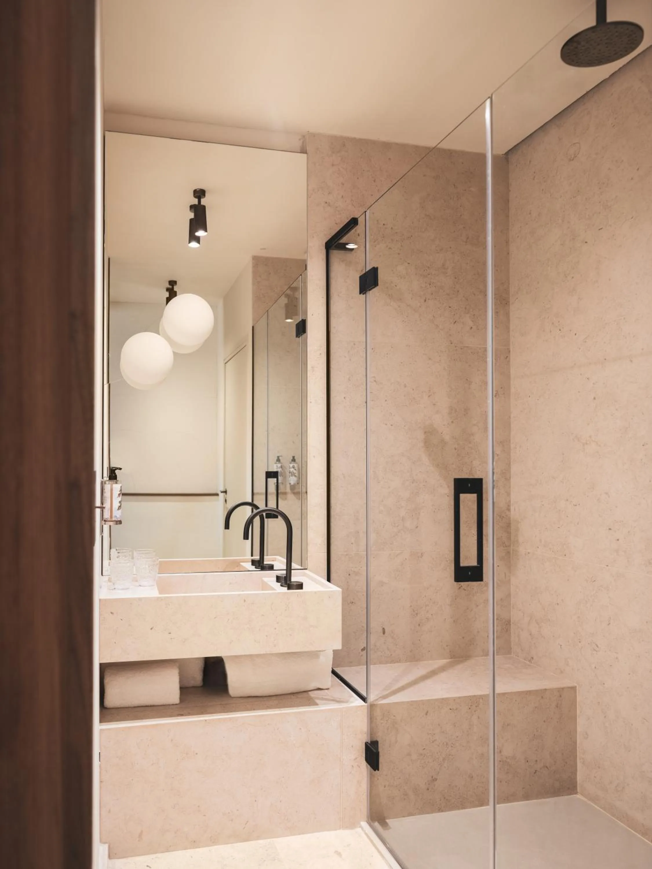 Bathroom in Hôtel Liautaud Cassis