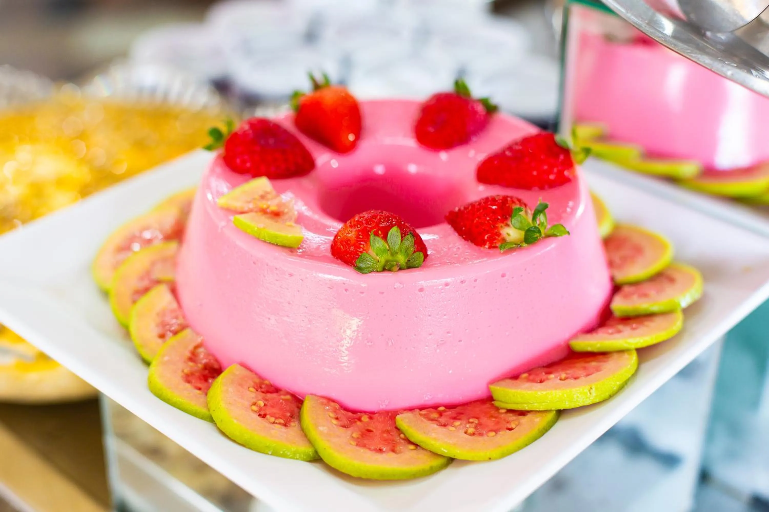 Food and drinks in Hotel Golden Park All Inclusive Poços de Caldas By Nacional Inn