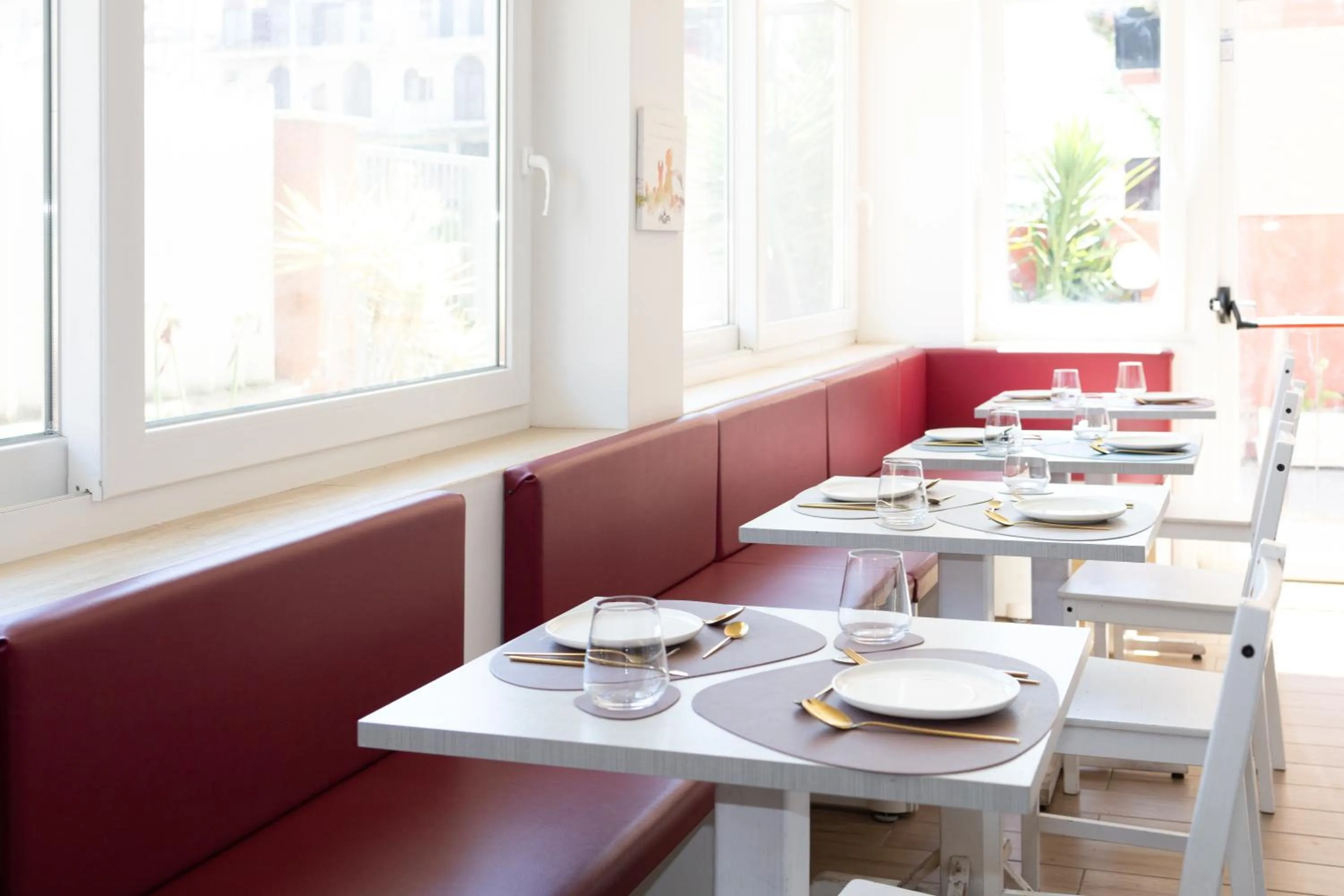 Food and drinks in Sunset B&B