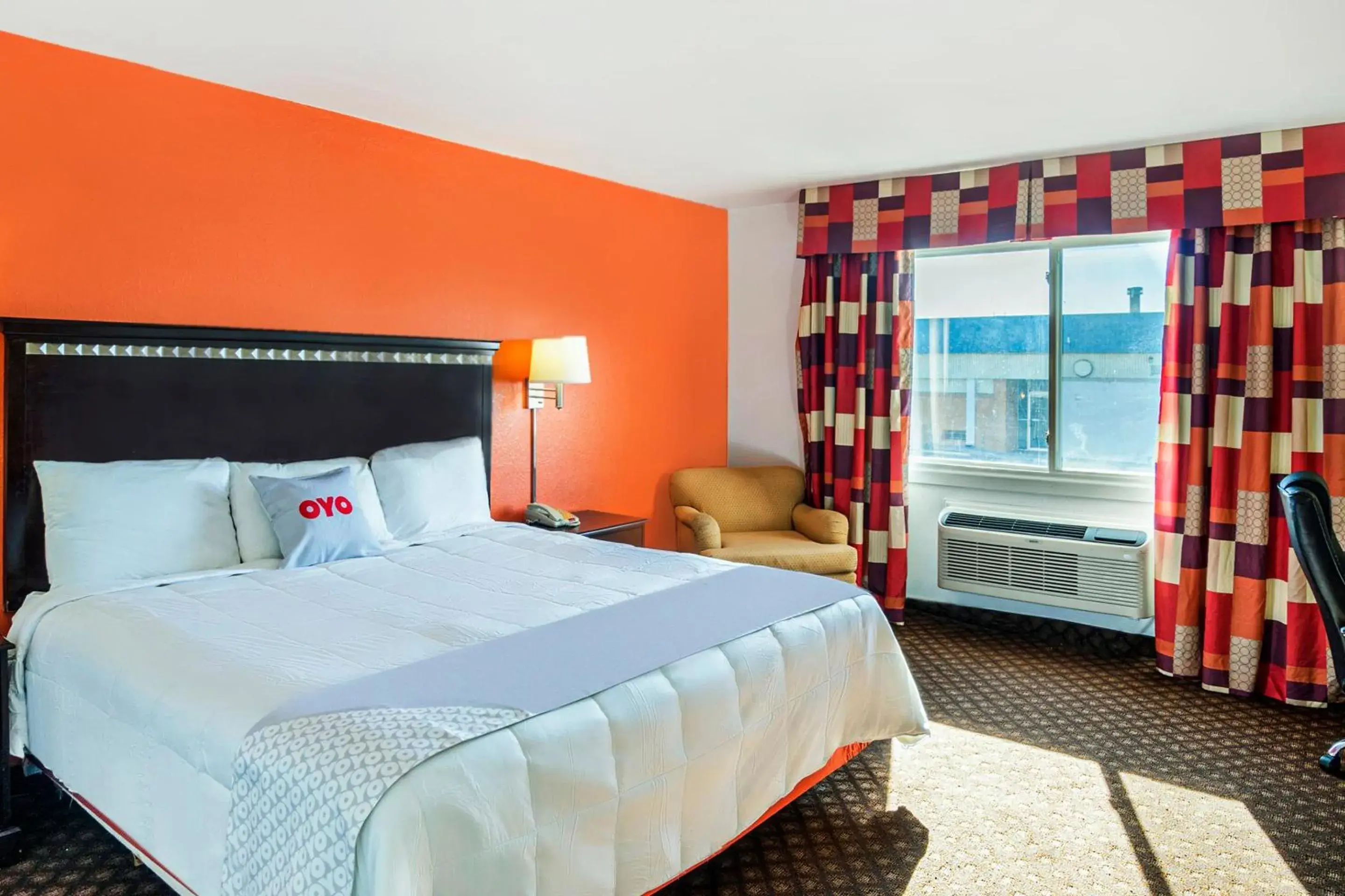 King Room in OYO Townhouse Dodge City KS King Room in OYO Townhouse Dodge City KS