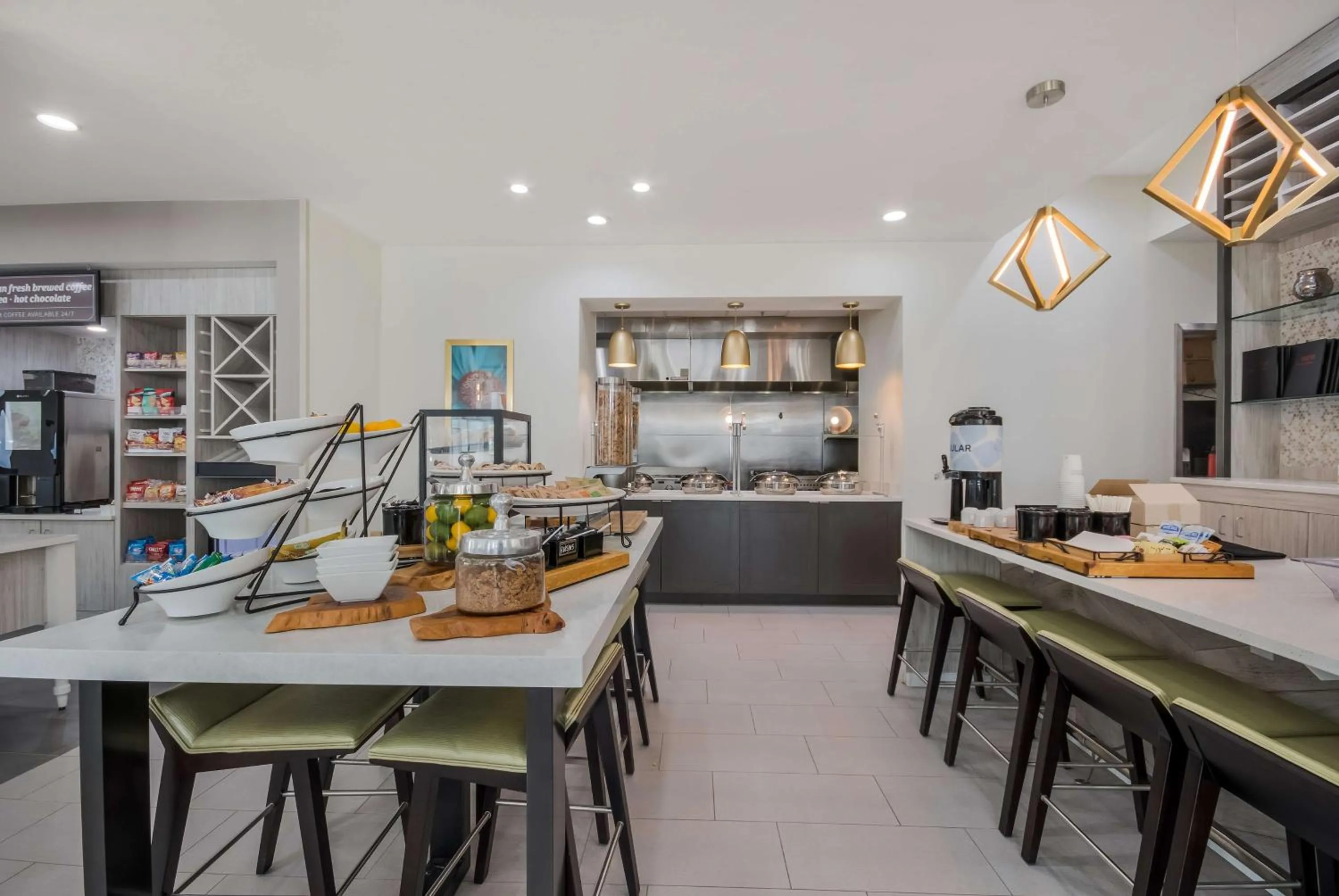 Breakfast in Hilton Garden Inn Oklahoma City Midtown