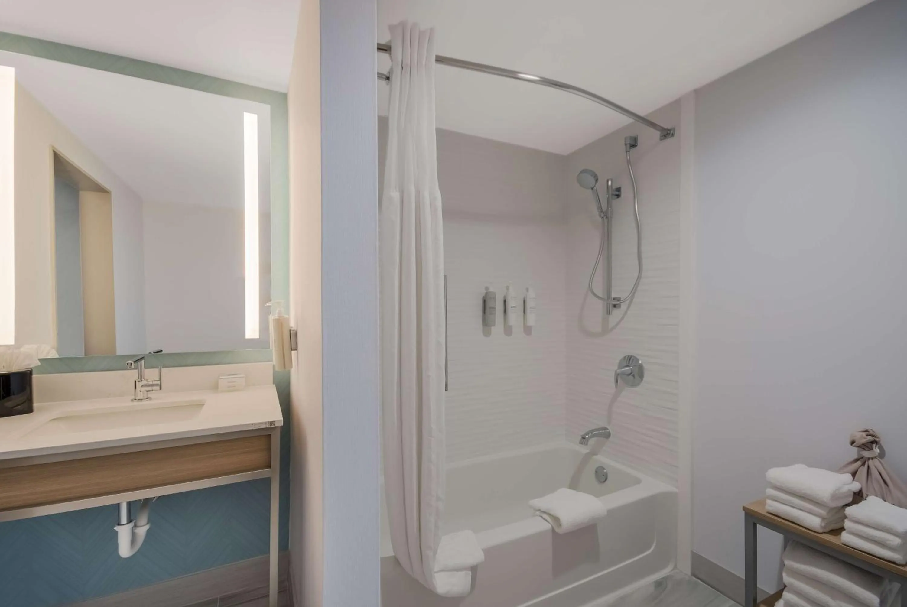 Bathroom in Hilton Garden Inn Oklahoma City Midtown