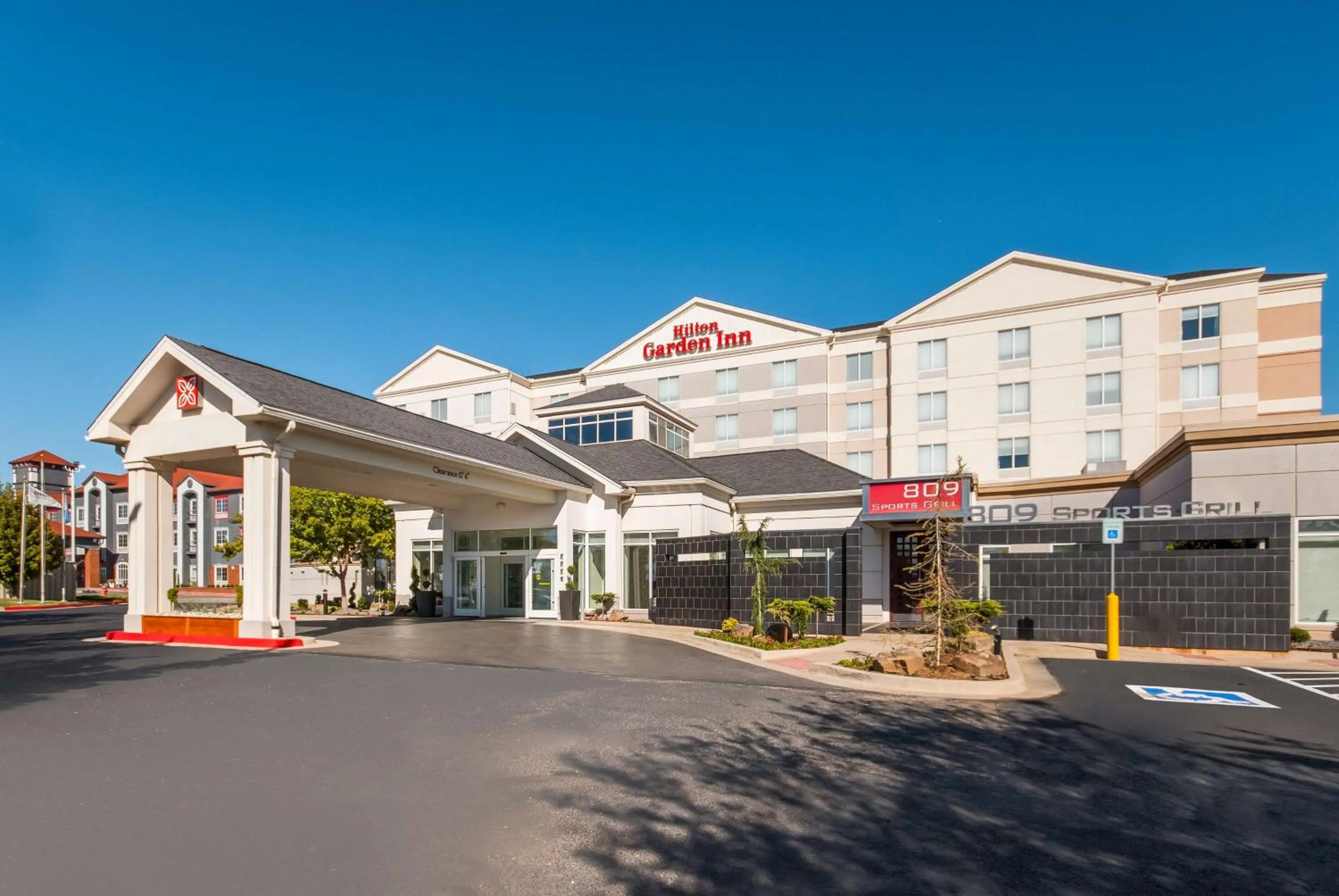 Property building in Hilton Garden Inn Oklahoma City Midtown