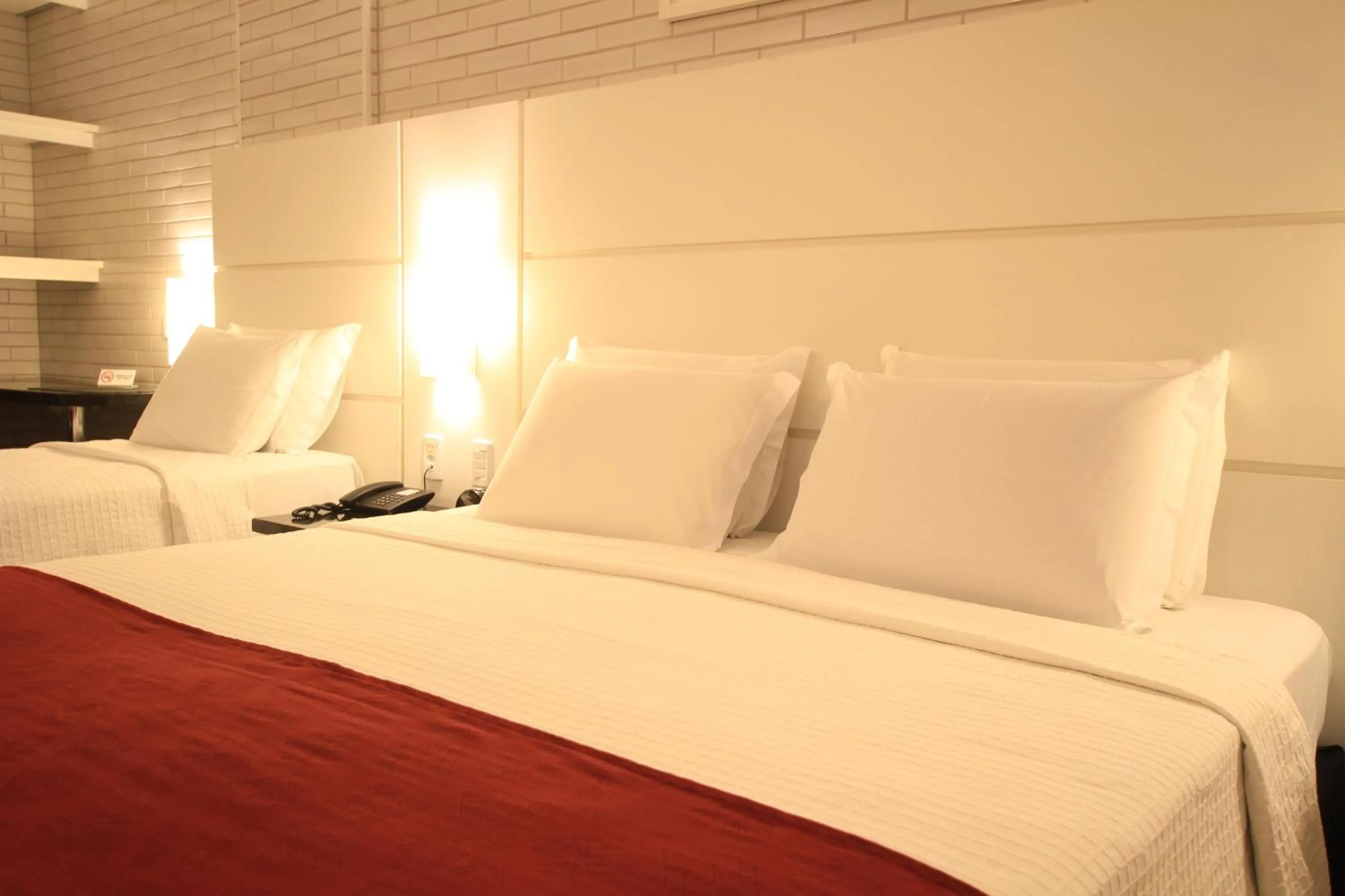 Bedroom, Bed in Hotel Confiance Prime Batel