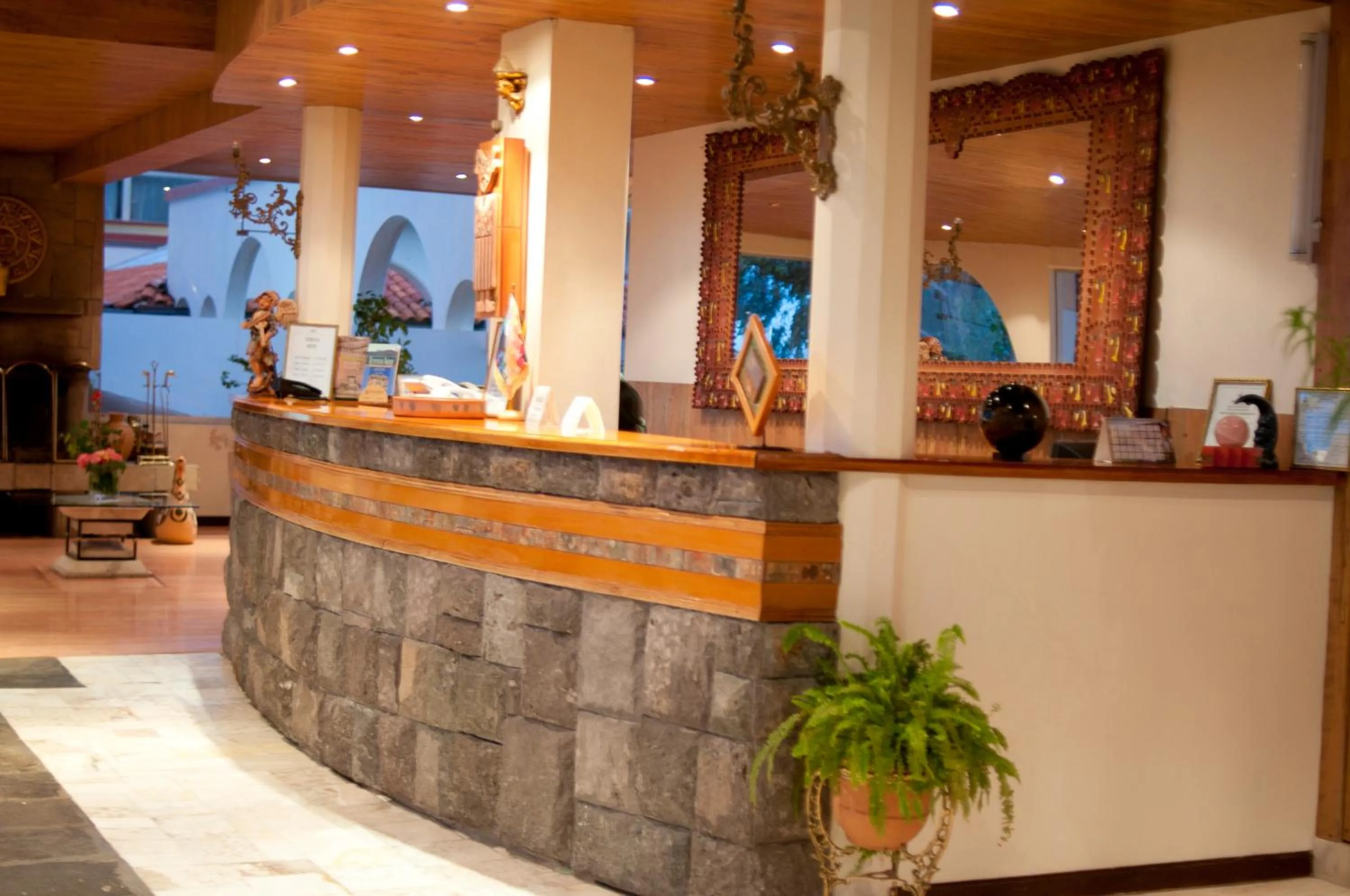 Lobby or reception in Taypikala Lago