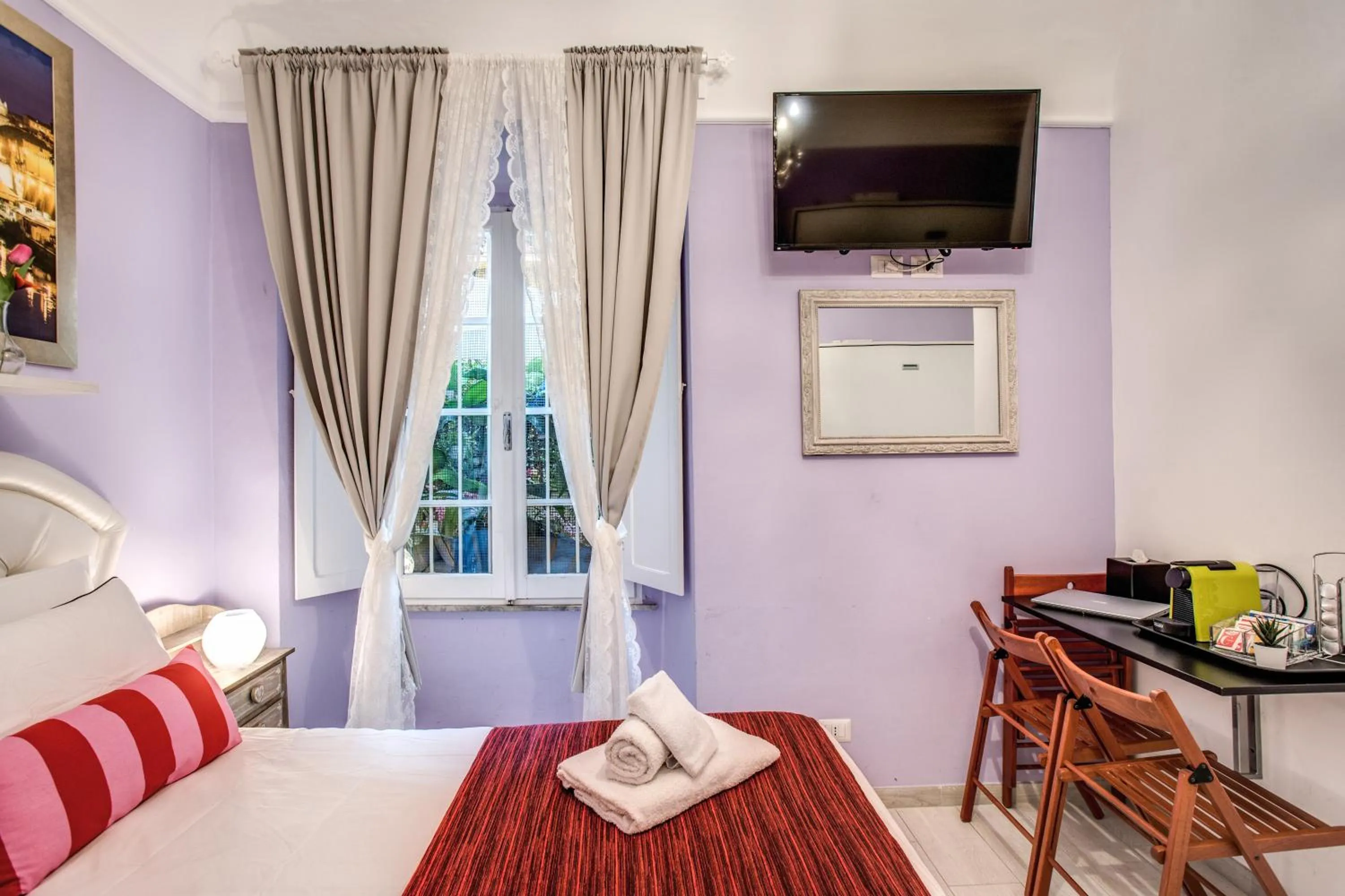 Bed in Royal Vatican