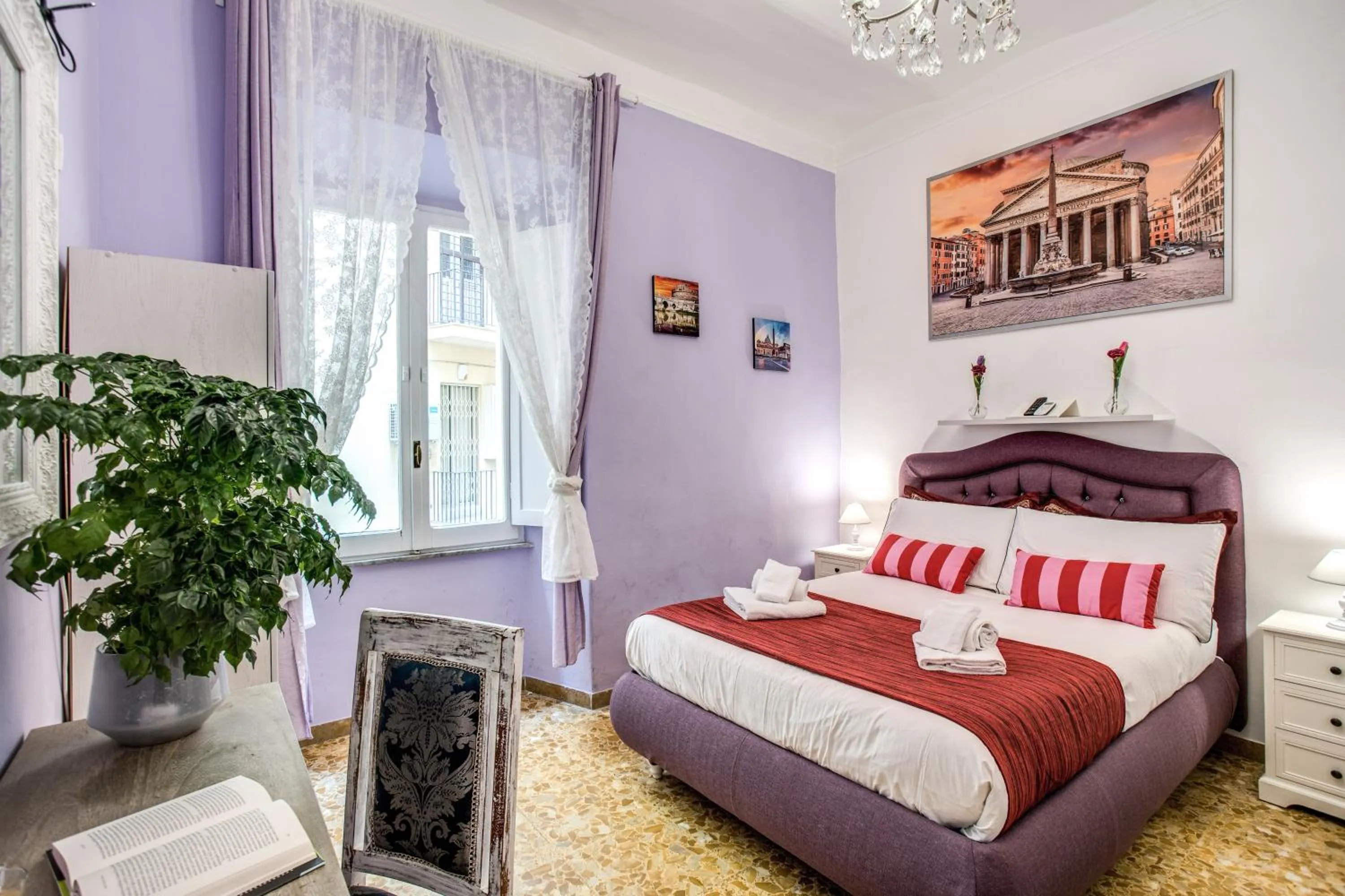 Bed in Royal Vatican