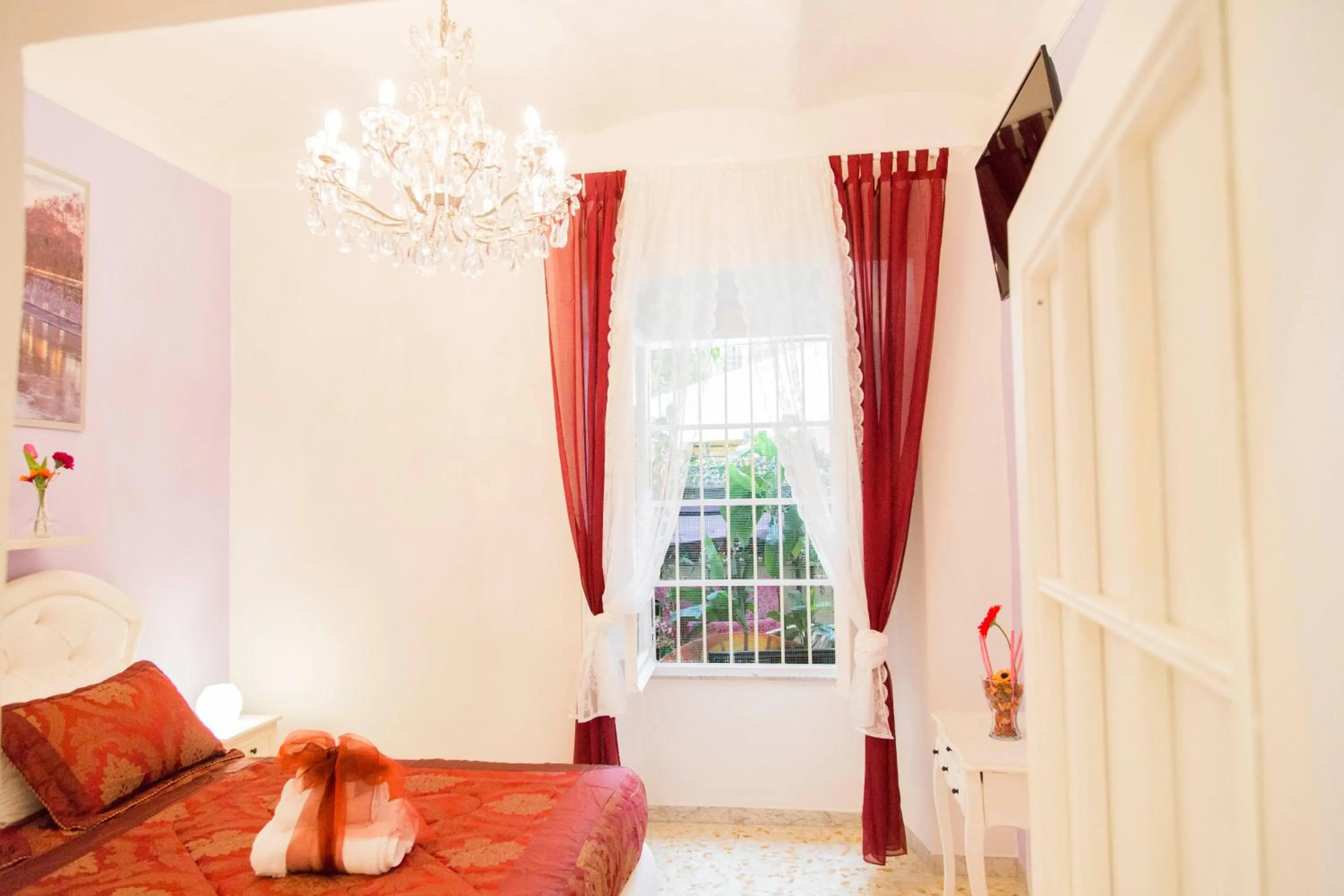 Bed in Royal Vatican