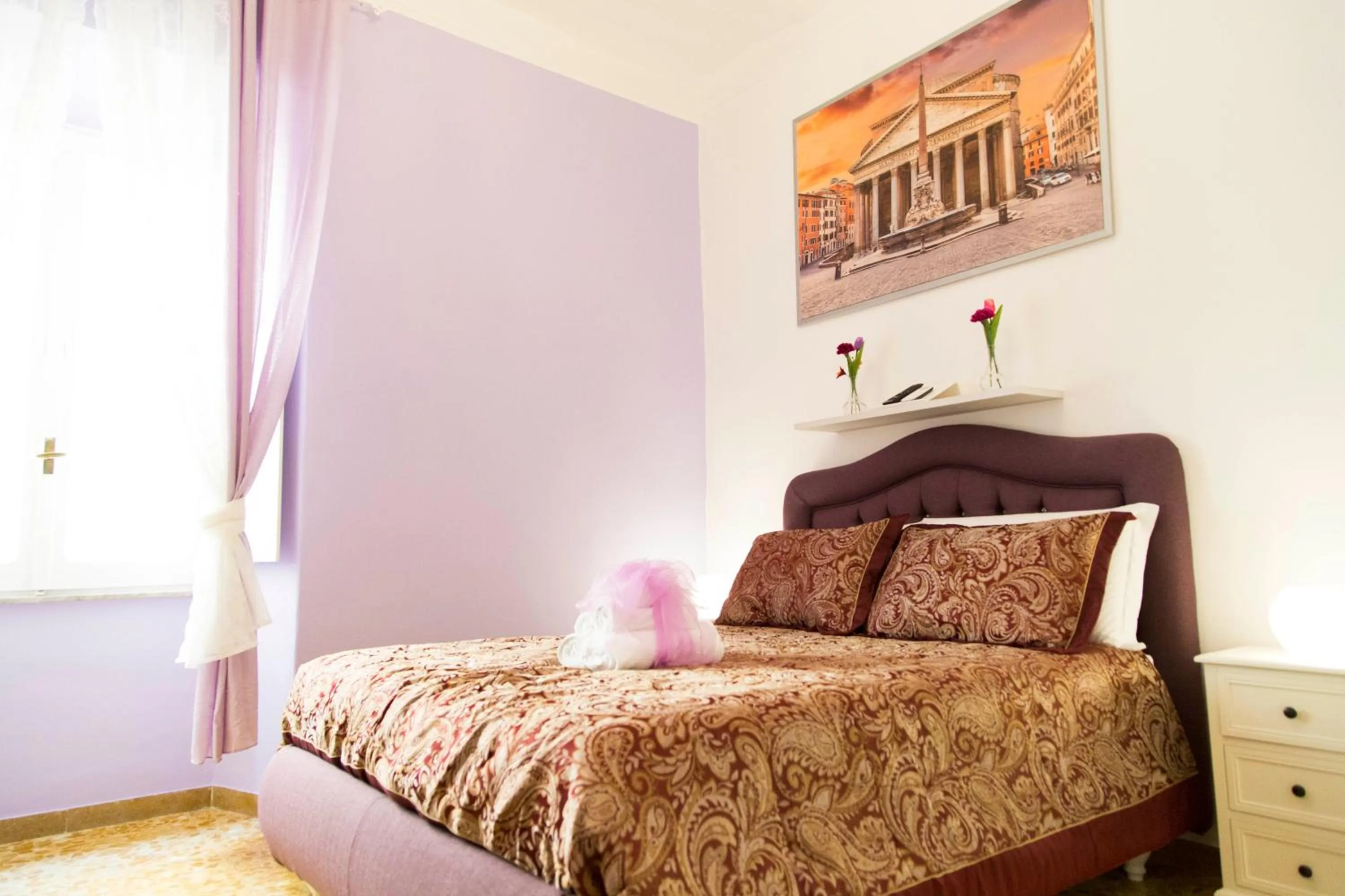 Bed in Royal Vatican