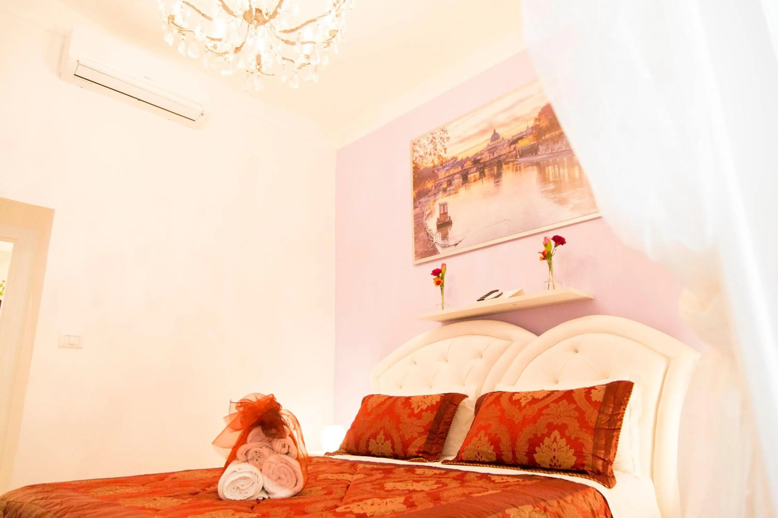 Bed in Royal Vatican