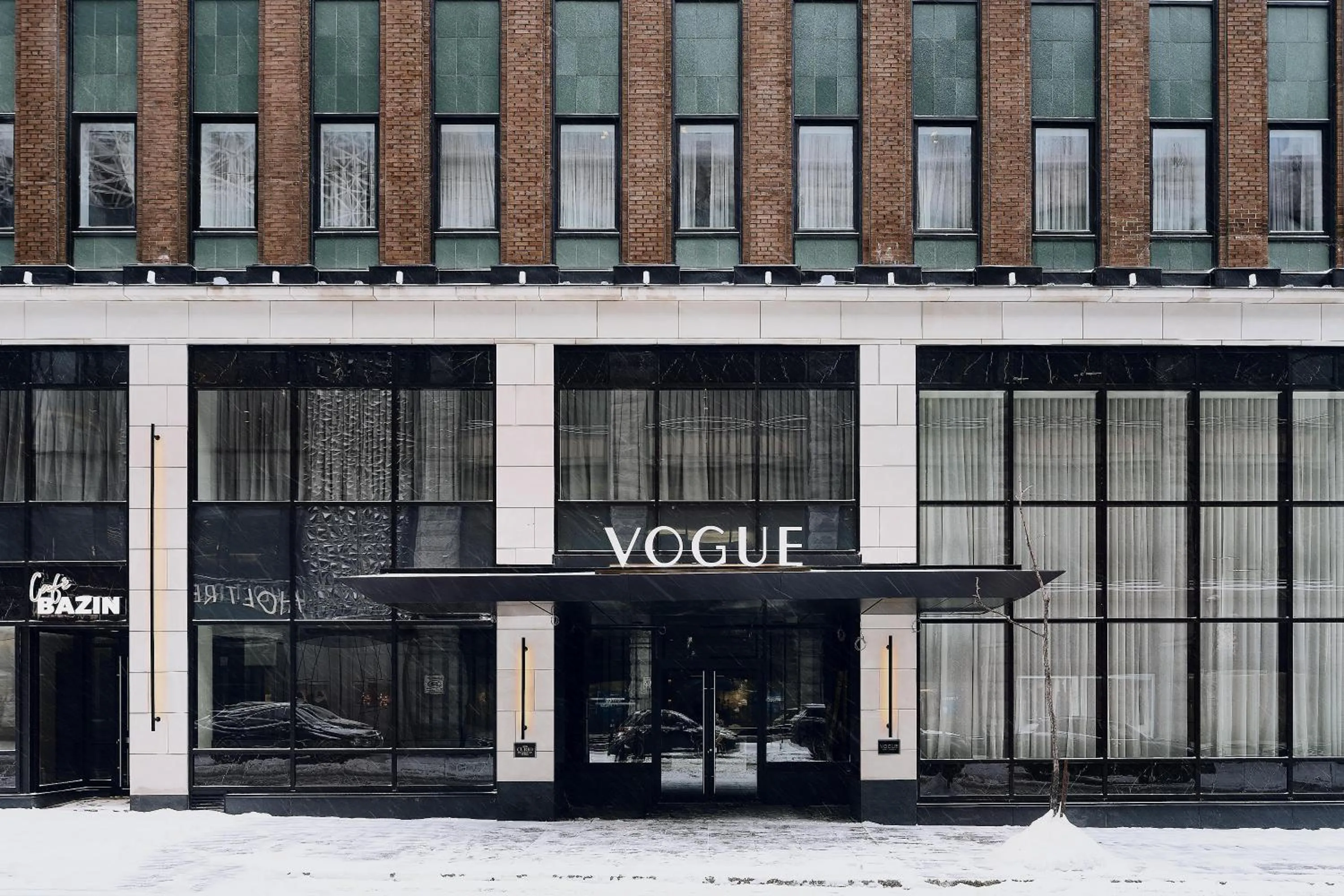 Vogue Hotel Montreal Downtown, Curio Collection by Hilton