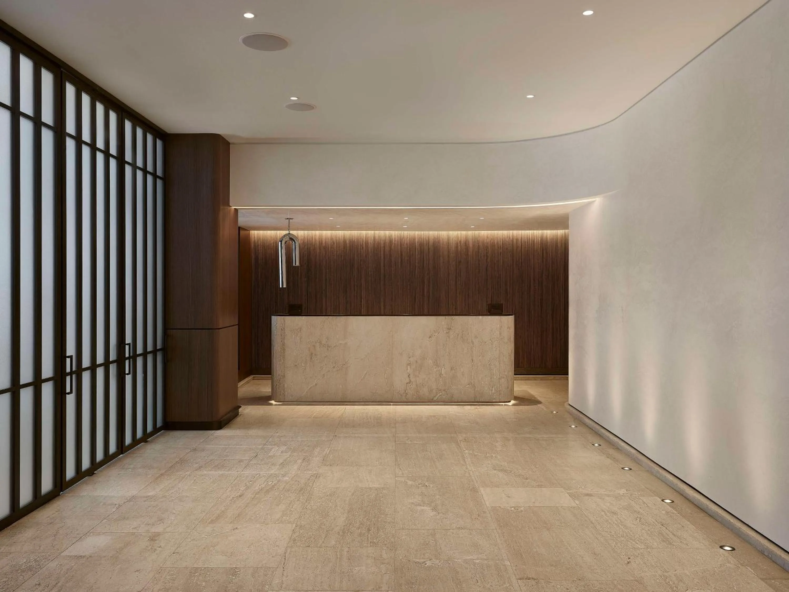 Lobby or reception in Vogue Hotel Montreal Downtown, Curio Collection by Hilton