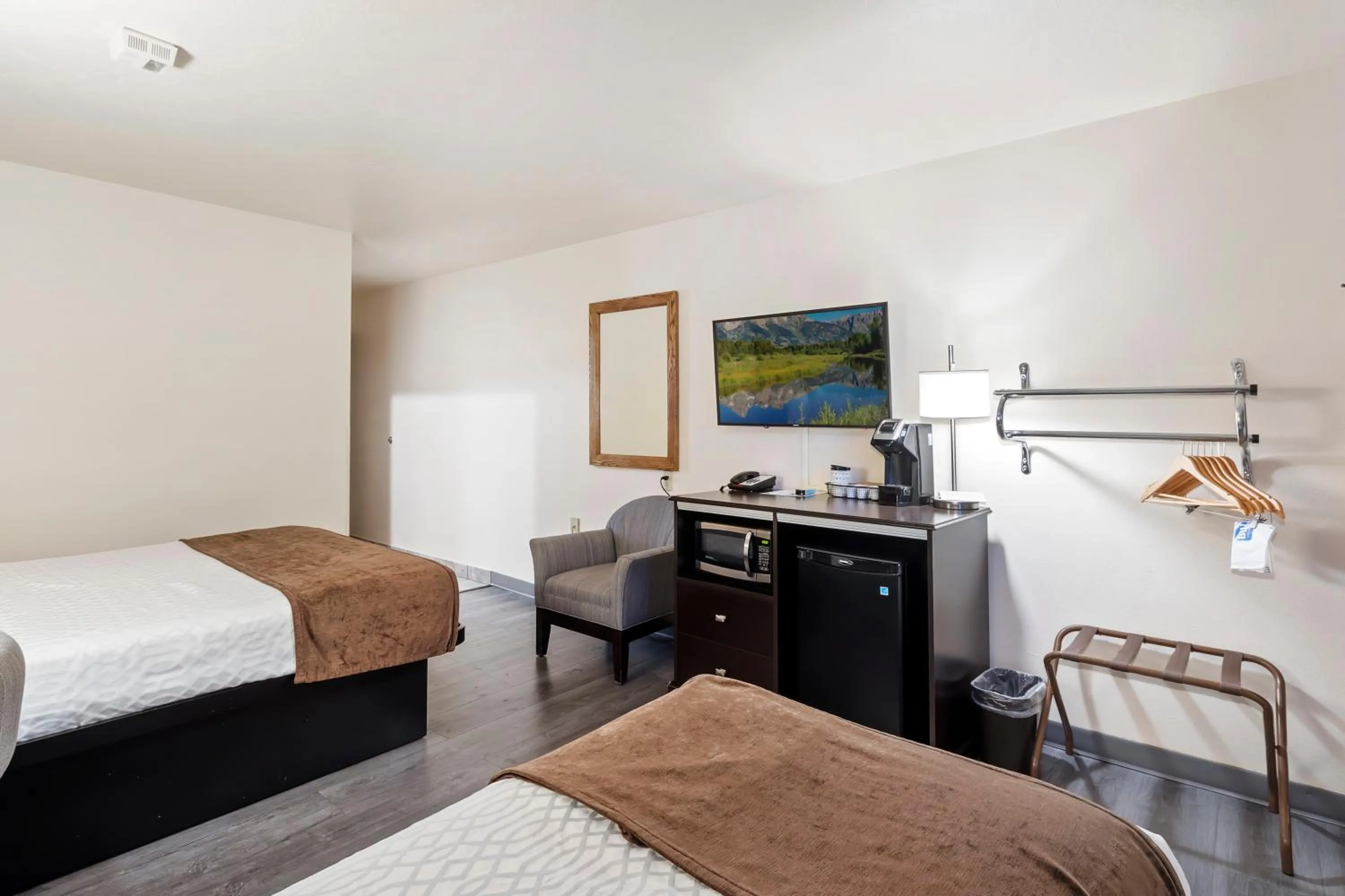 Bed in SureStay Hotel by Best Western Twin Falls