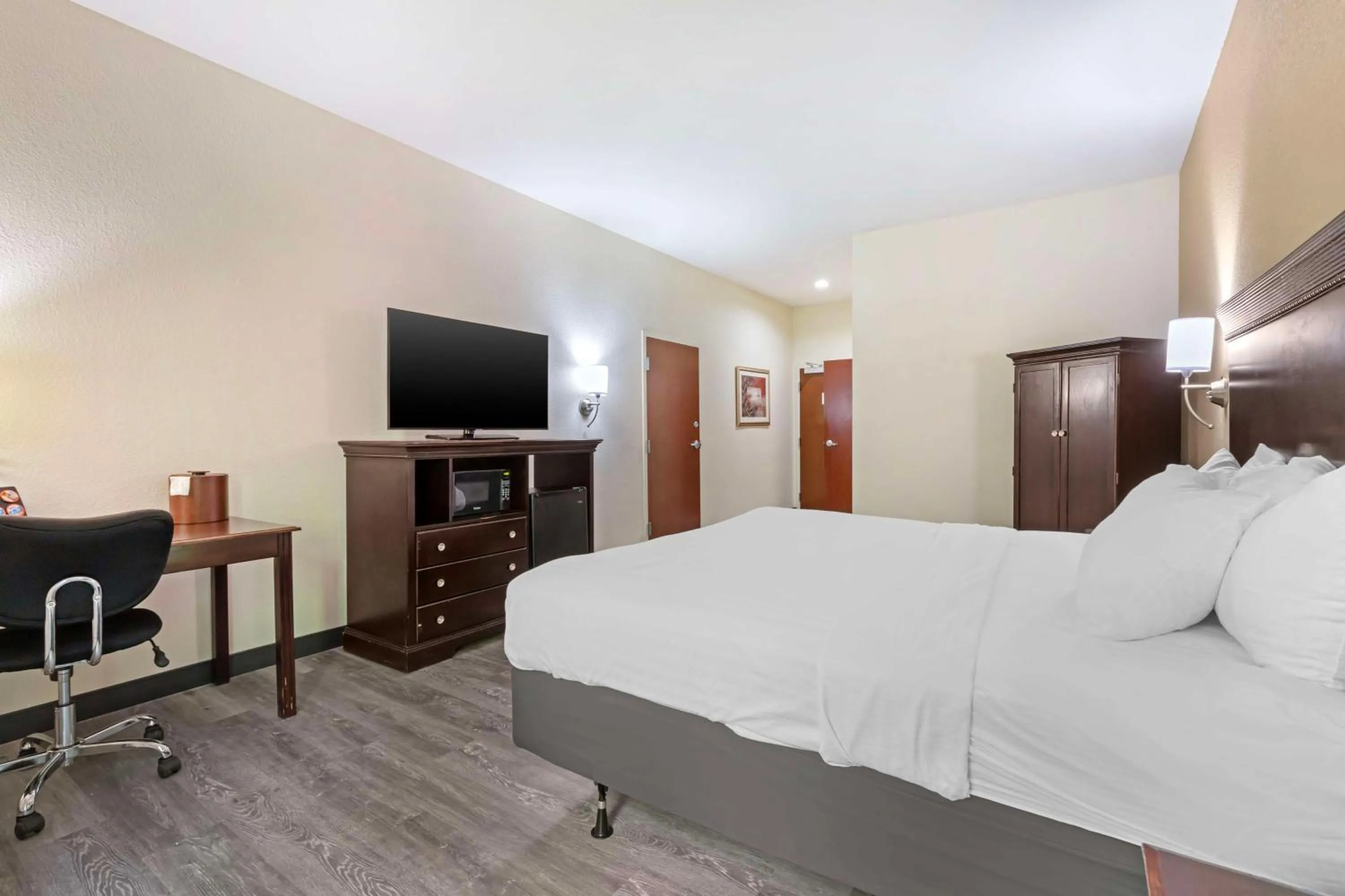 Bedroom, Bed in Best Western Plus Greenville South