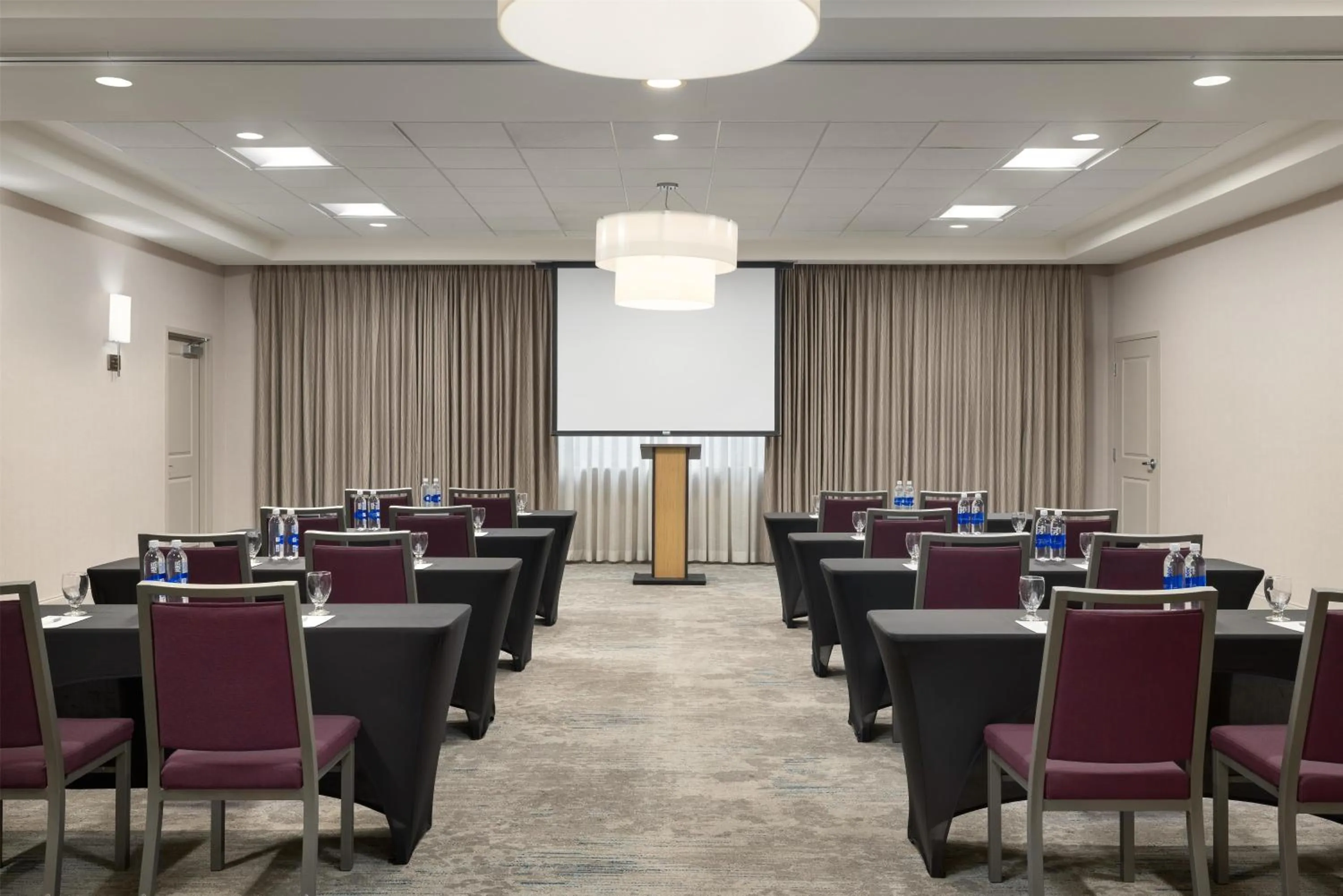 Meeting/conference room in Hilton Garden Inn Raleigh-Durham/Research Triangle Park