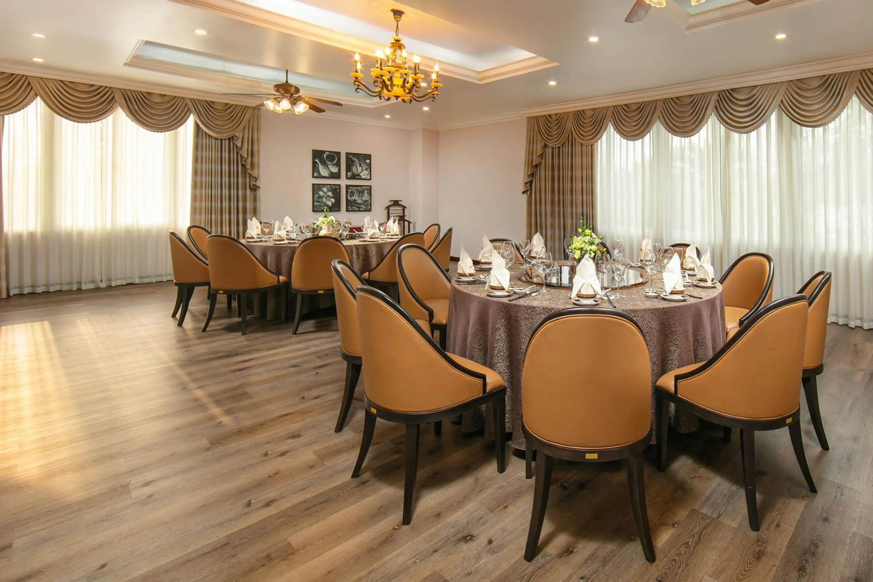 Restaurant/places to eat in Nam Cuong Hai Duong Hotel