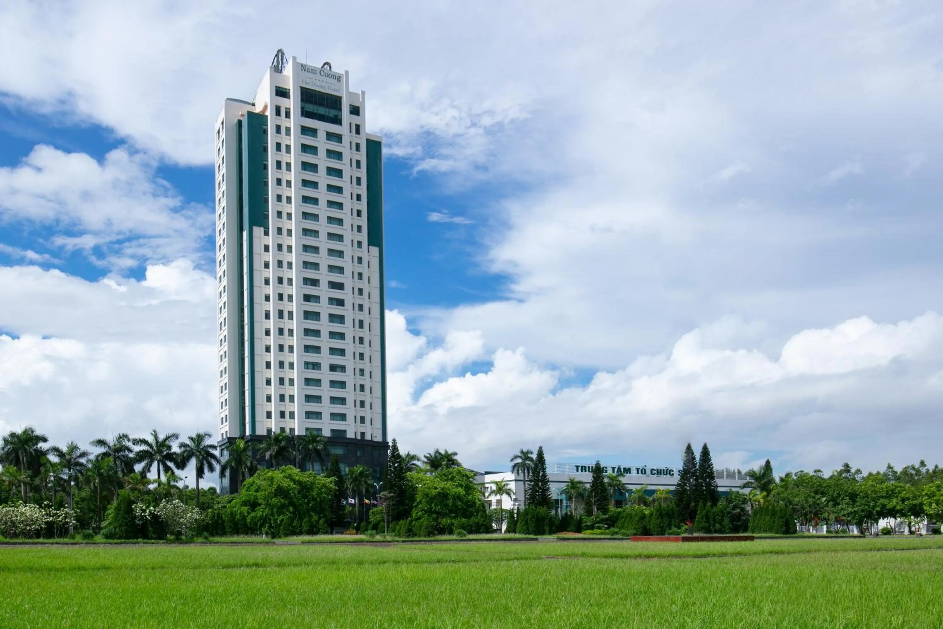 Property building in Nam Cuong Hai Duong Hotel
